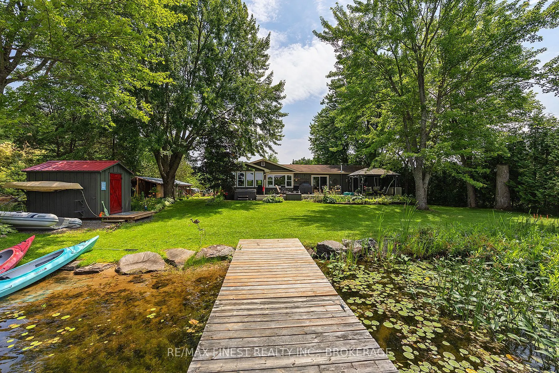 912 Moonlight Lane