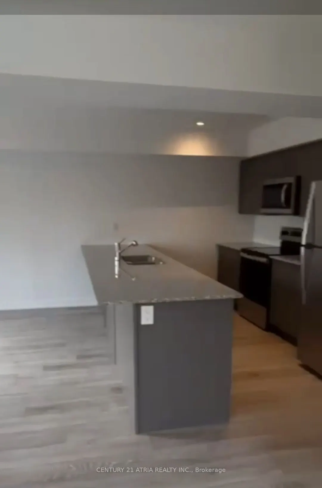 203 West Oak Trail S, #203