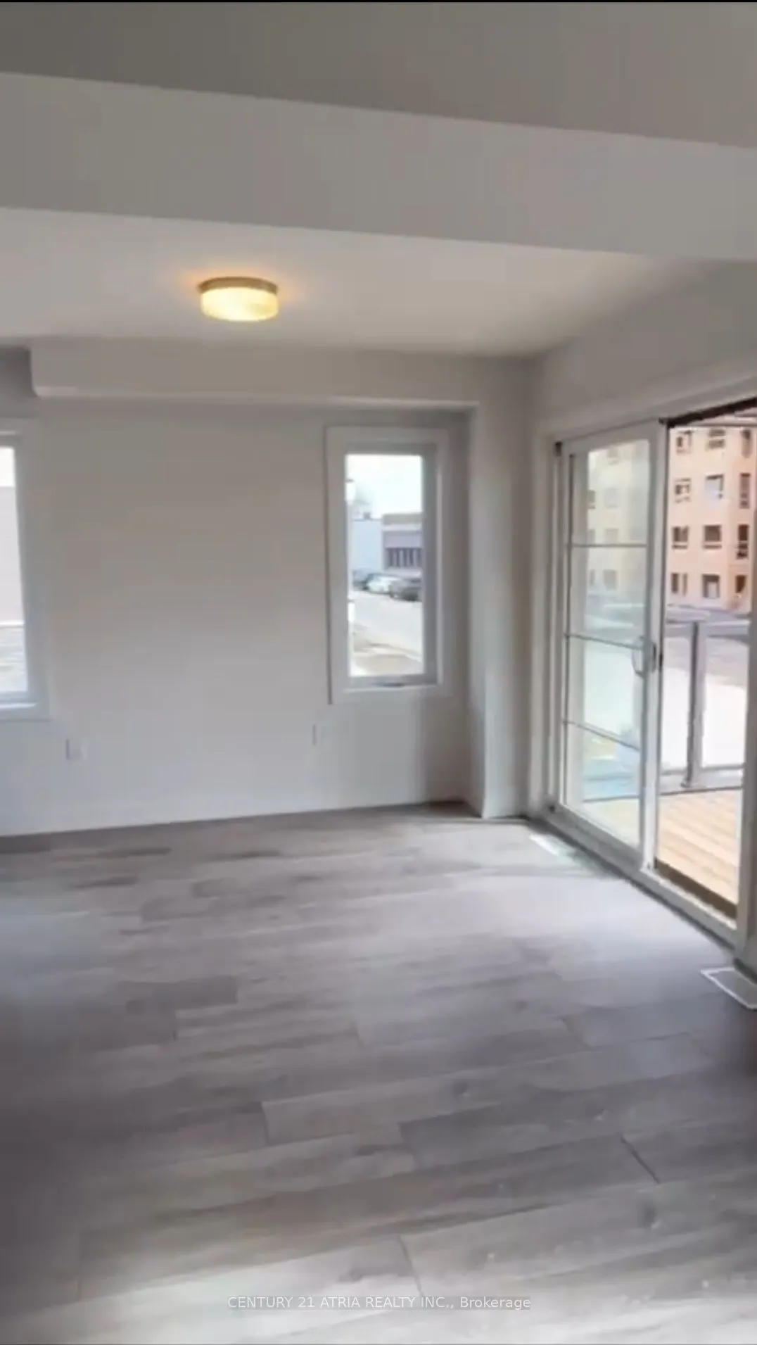 203 West Oak Trail S, #203