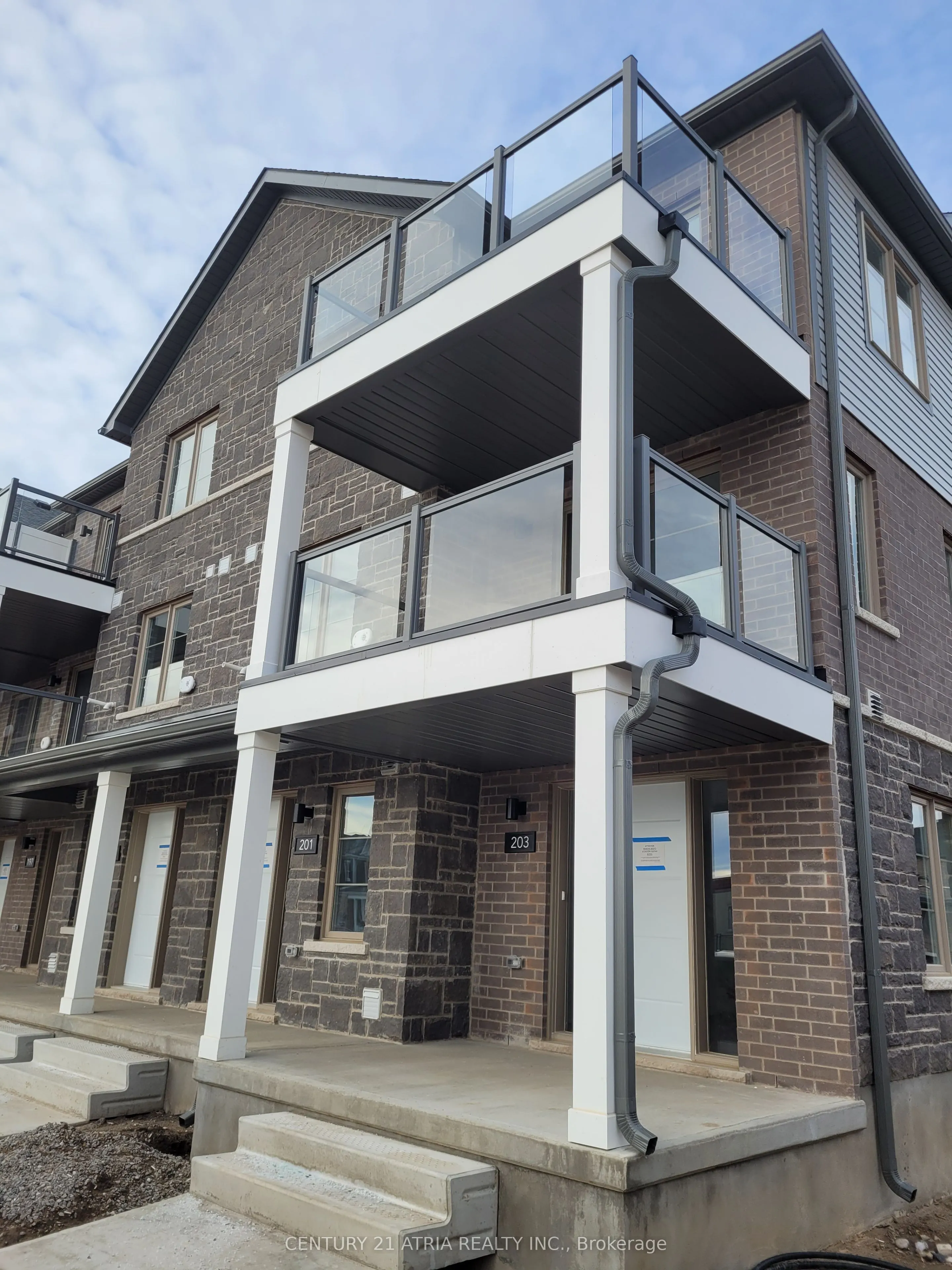 203 West Oak Trail S, #203