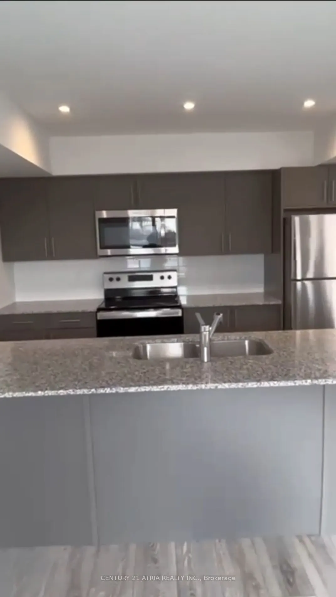 203 West Oak Trail S, #203