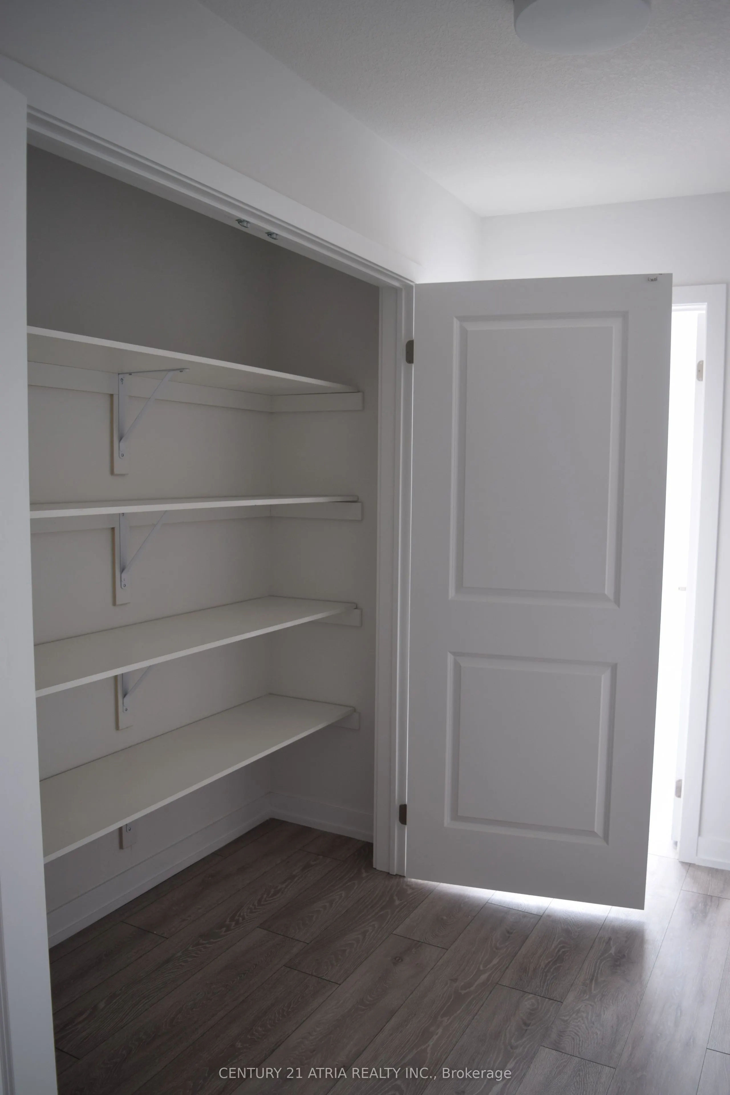 203 West Oak Trail S, #203