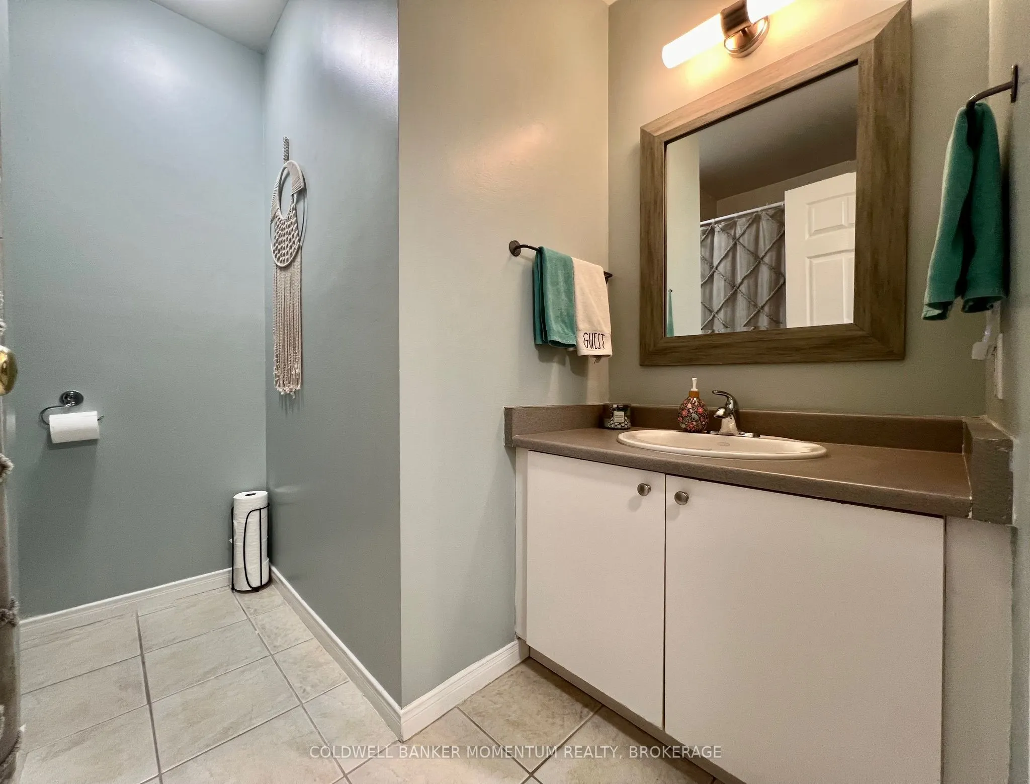 201 Dorchester Boulevard, #203