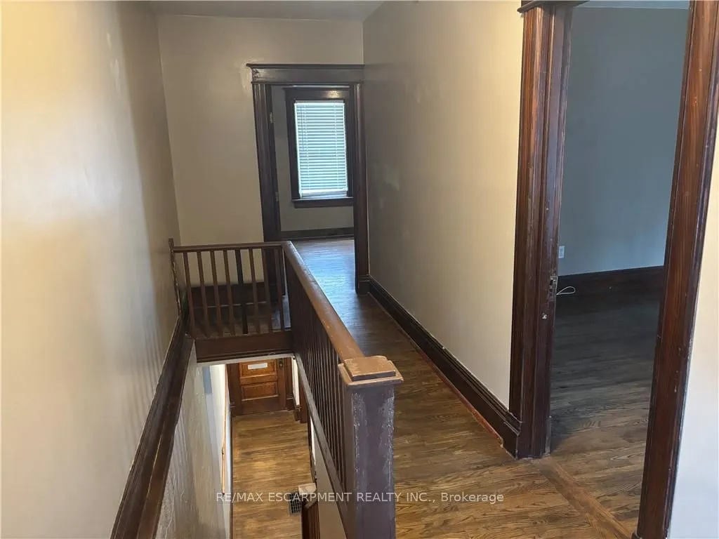 463 East Main Street