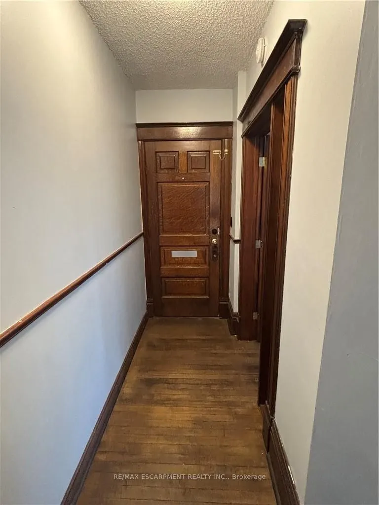463 East Main Street