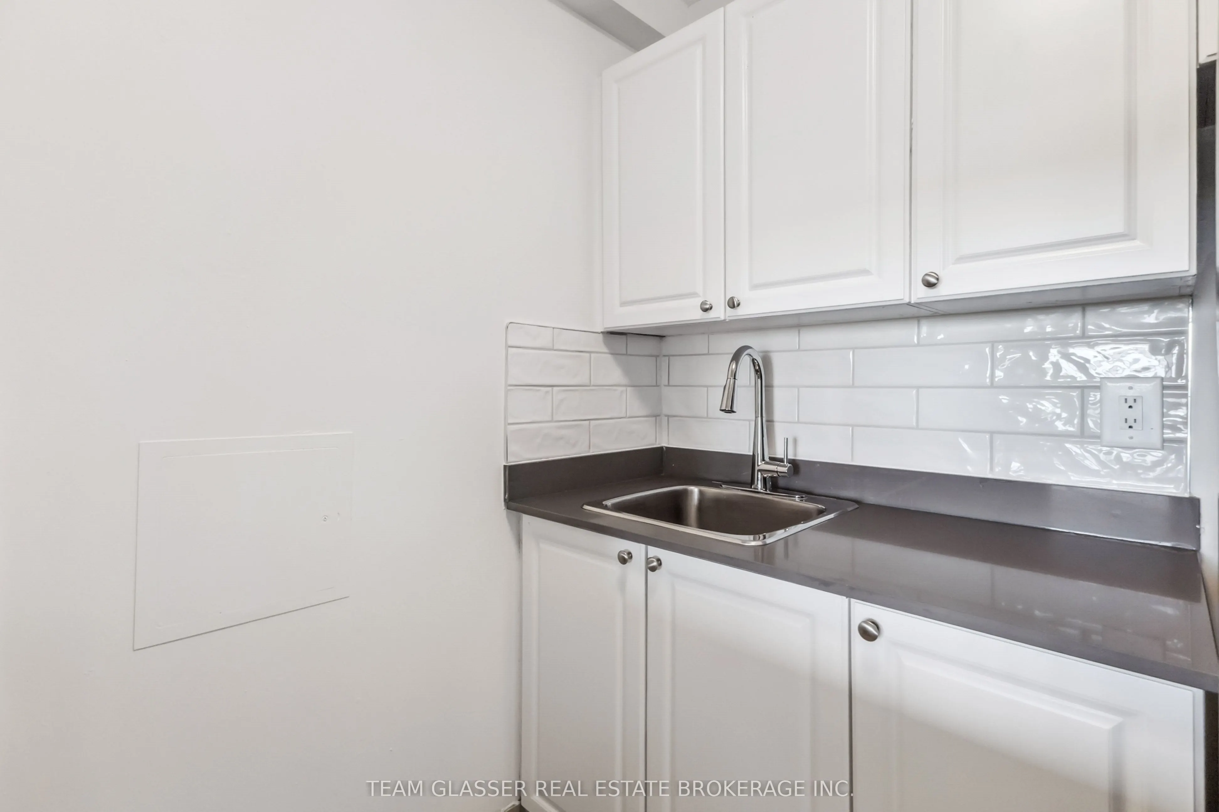 21 King Street, #1213