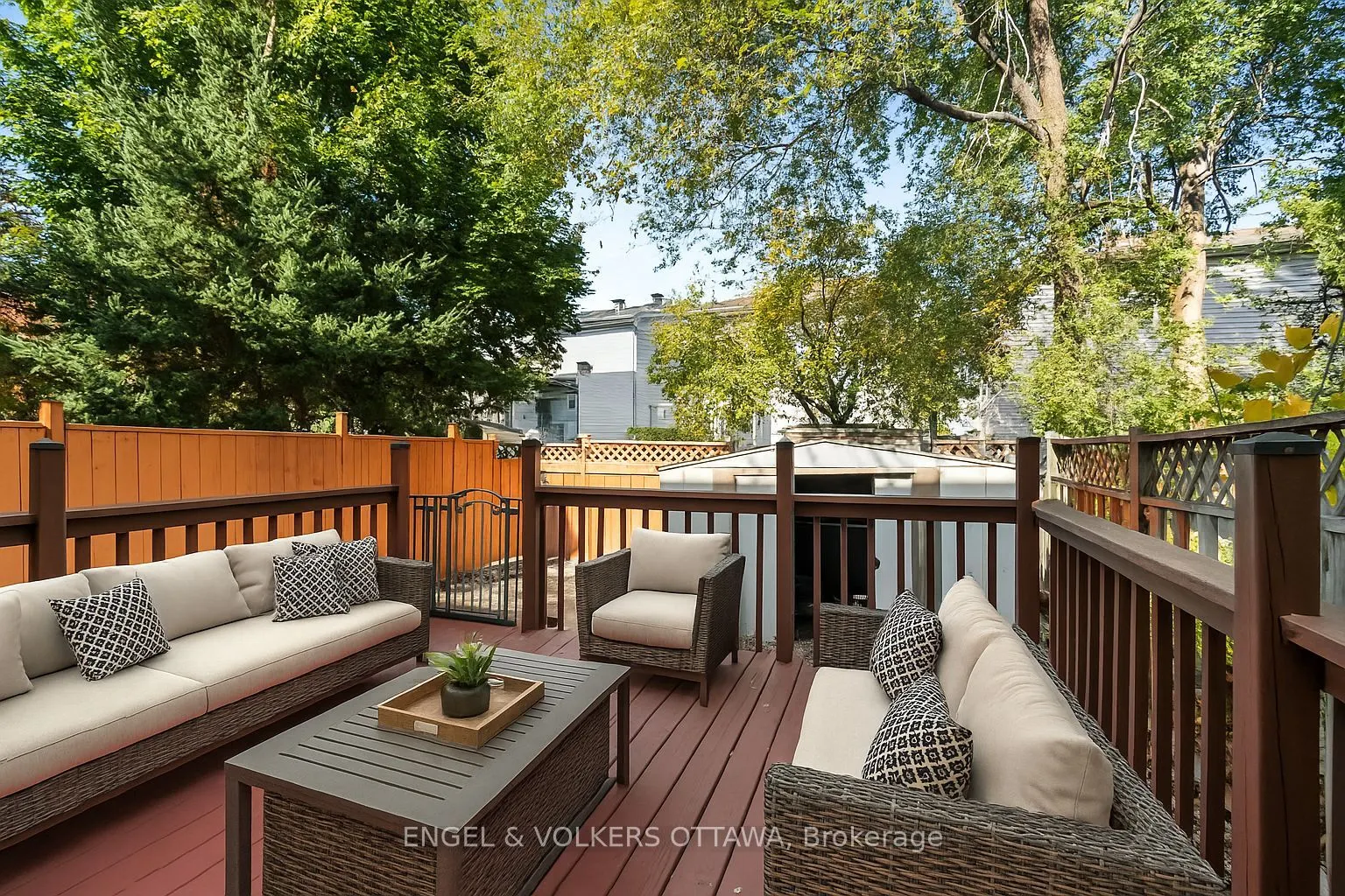 49 Burlington Crescent