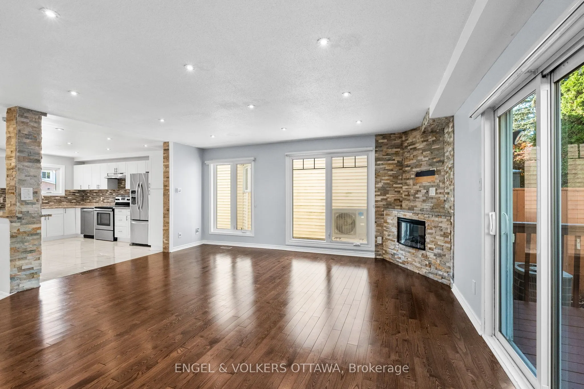 49 Burlington Crescent