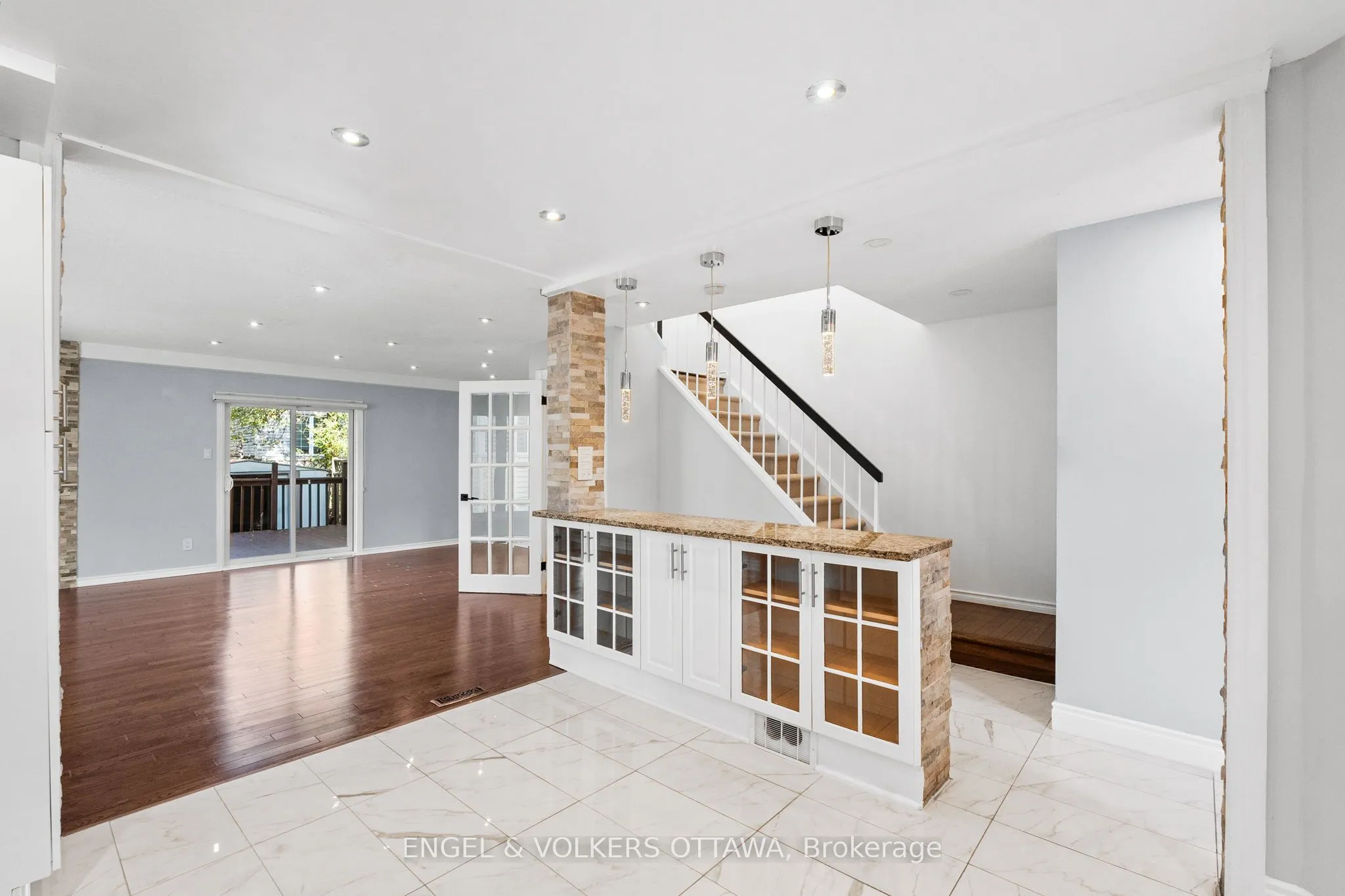 49 Burlington Crescent