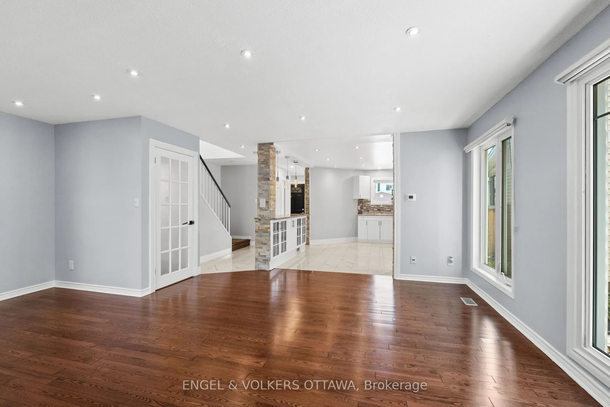 49 Burlington Crescent
