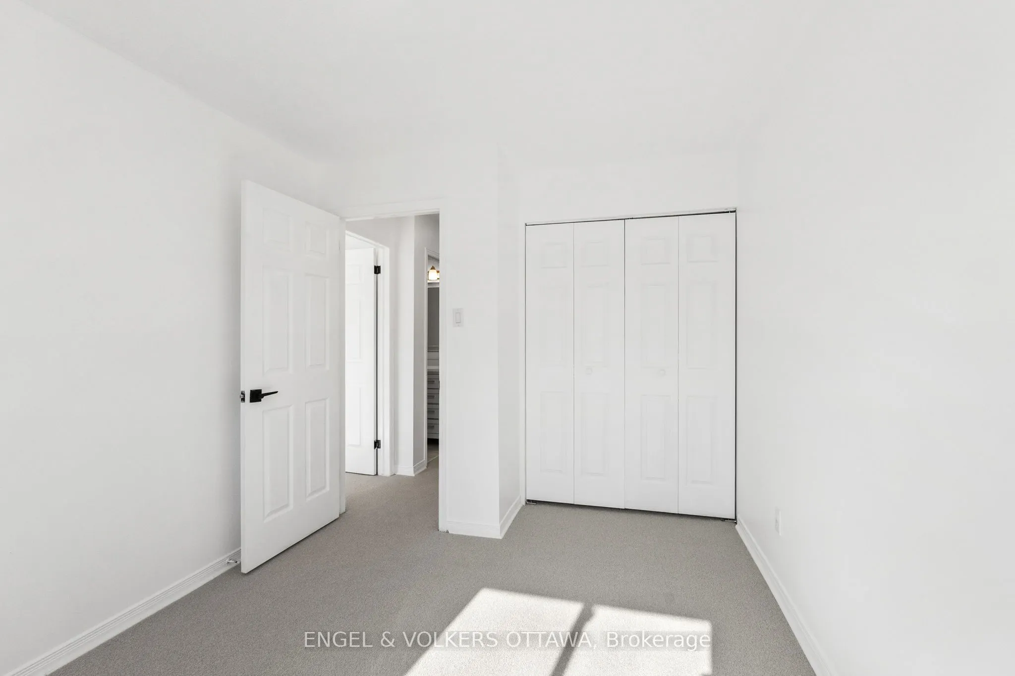49 Burlington Crescent