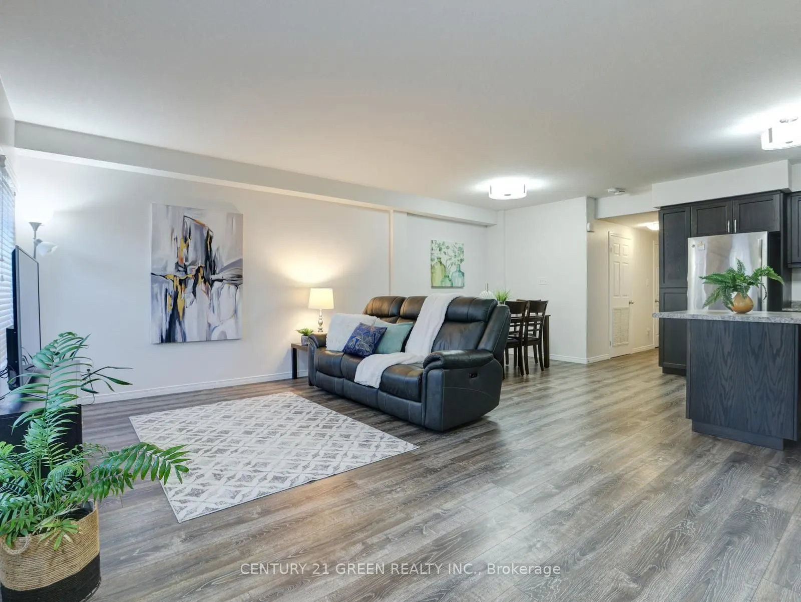 1989 Ottawa Street S, #23 G