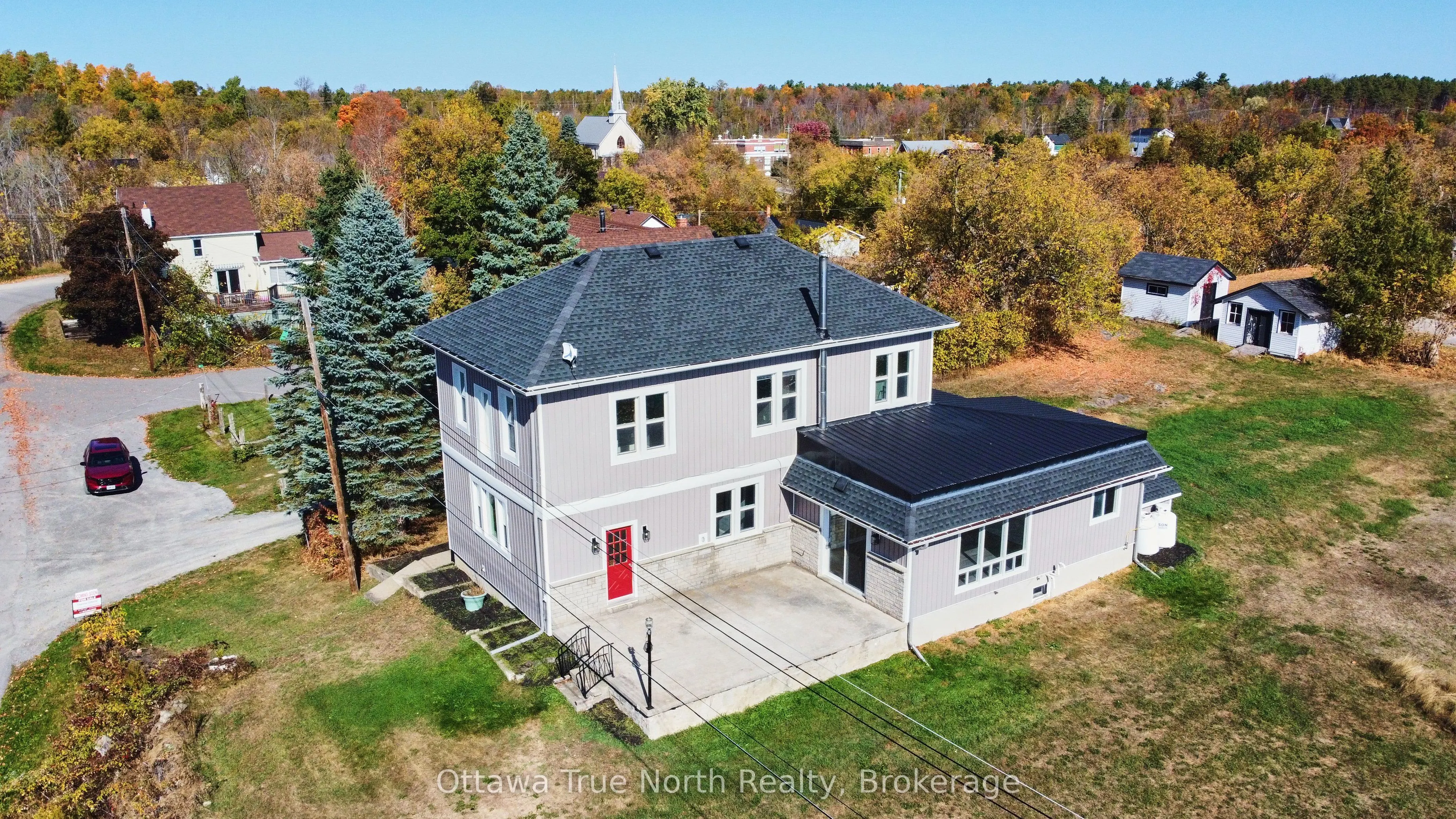 16 Mowat Street