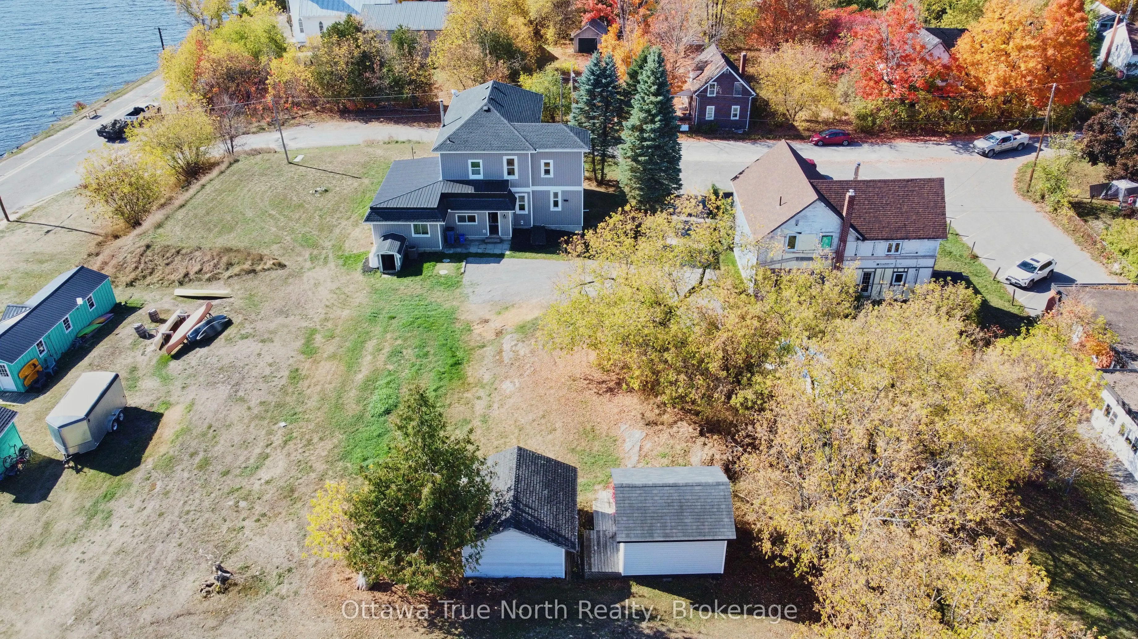 16 Mowat Street