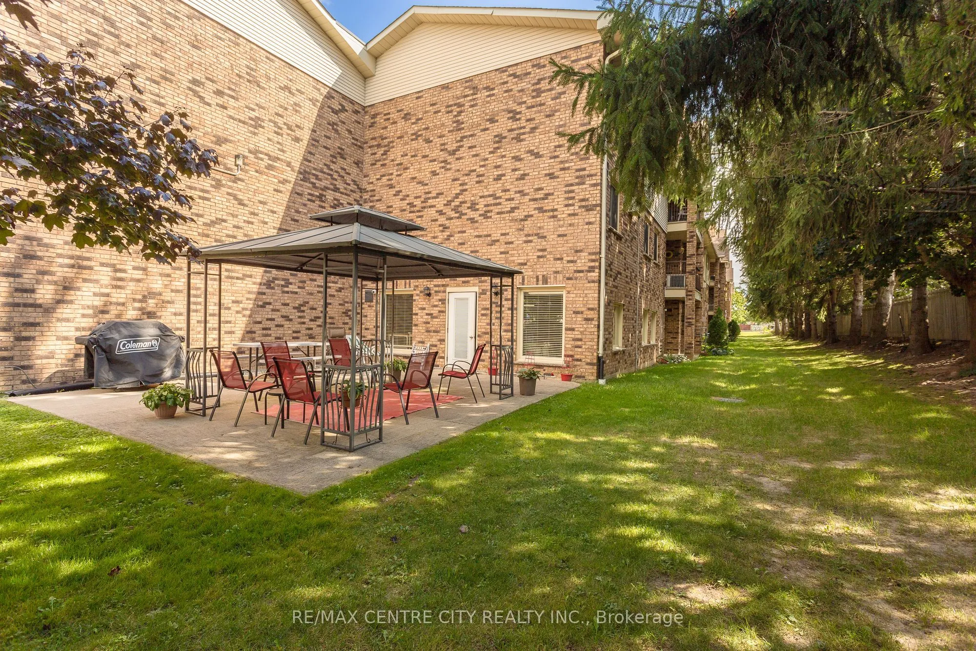 440 Wellington Street, #311
