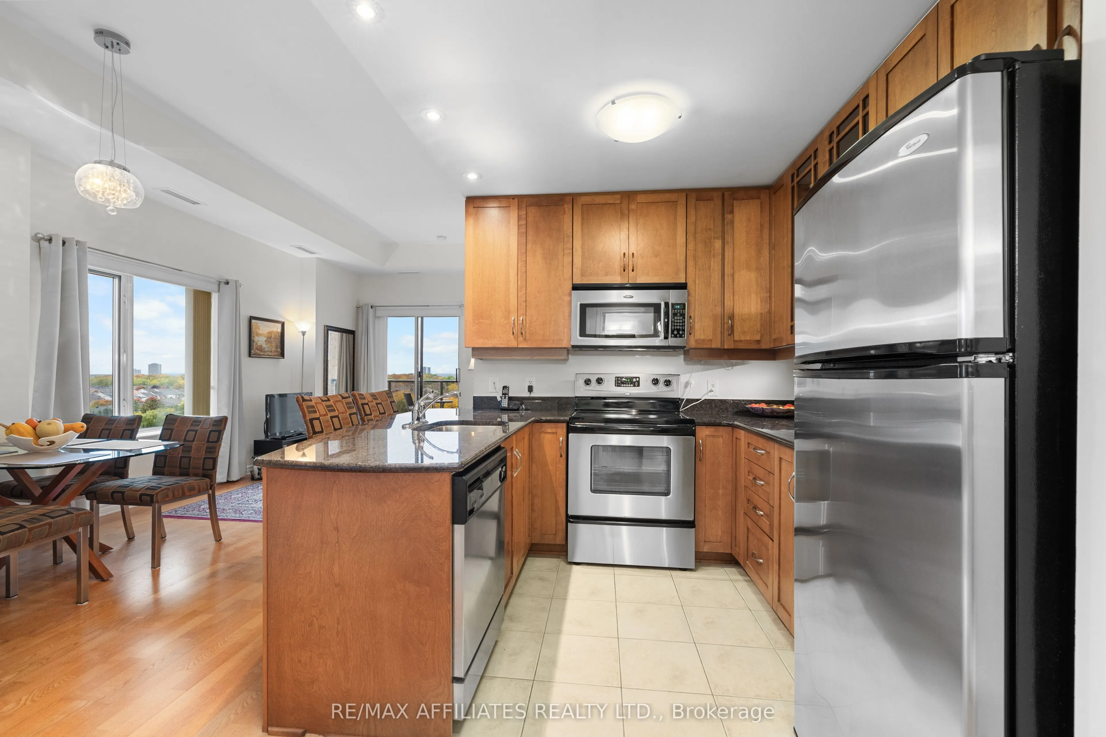314 Central Park Drive, #1004