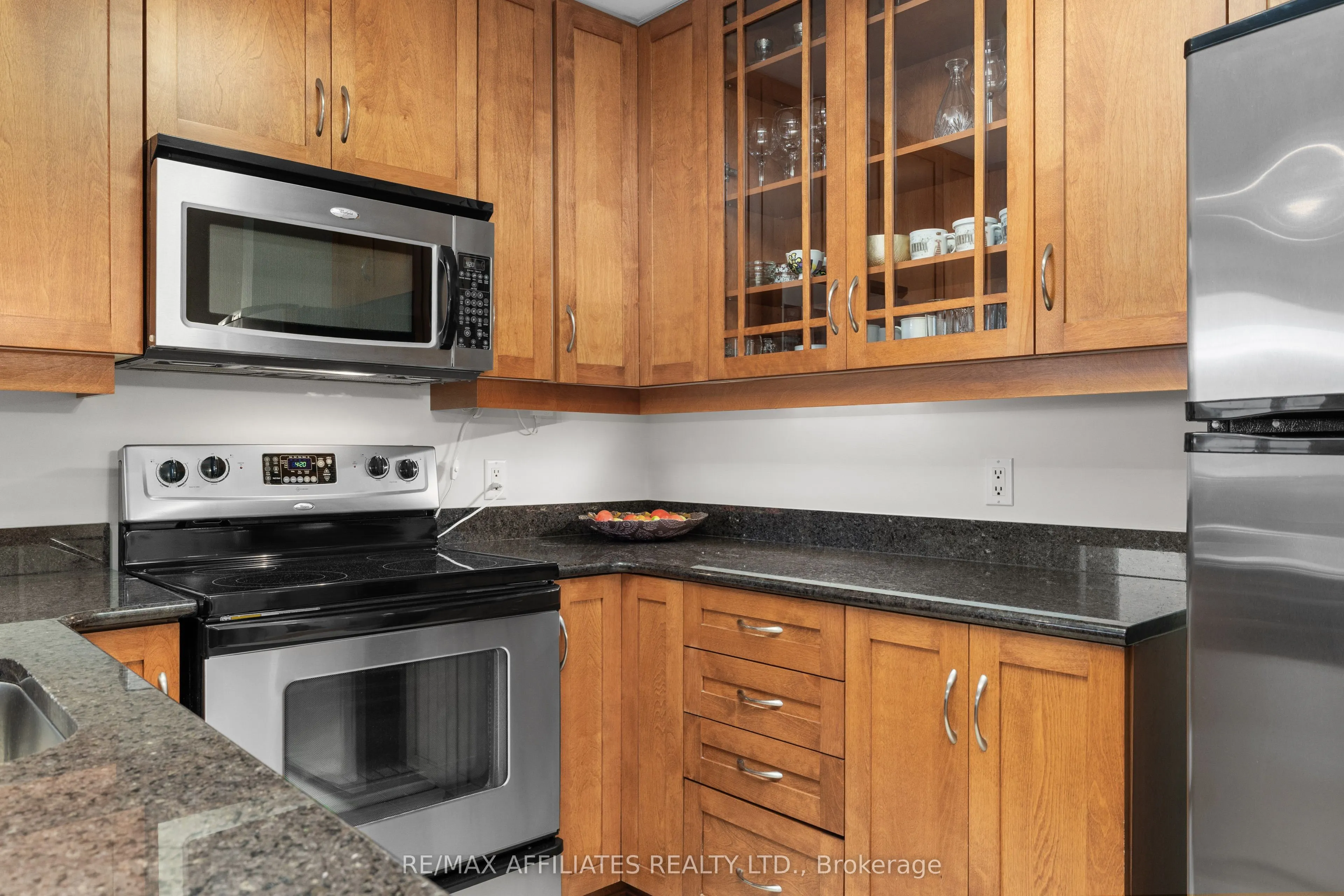 314 Central Park Drive, #1004