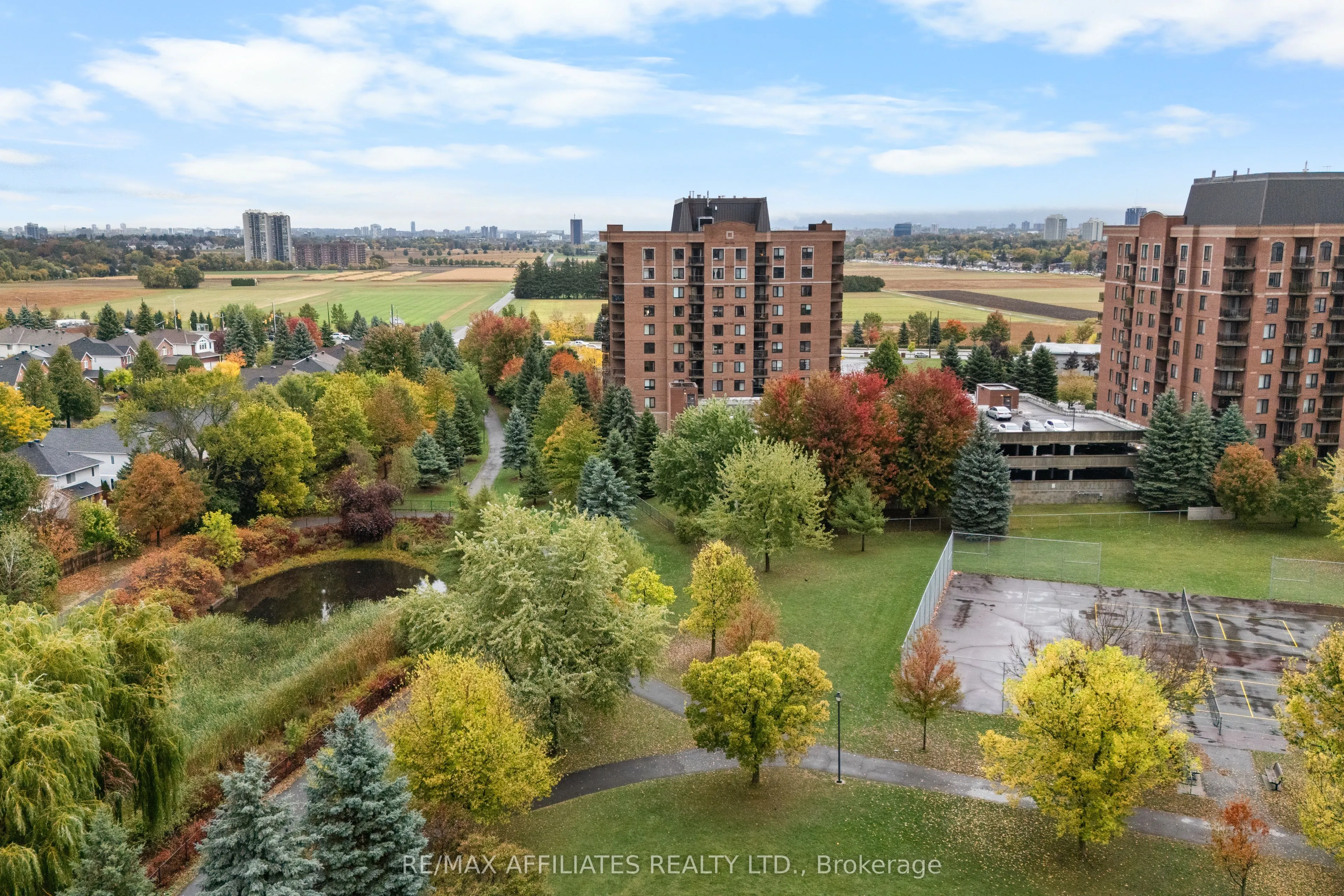 314 Central Park Drive, #1004