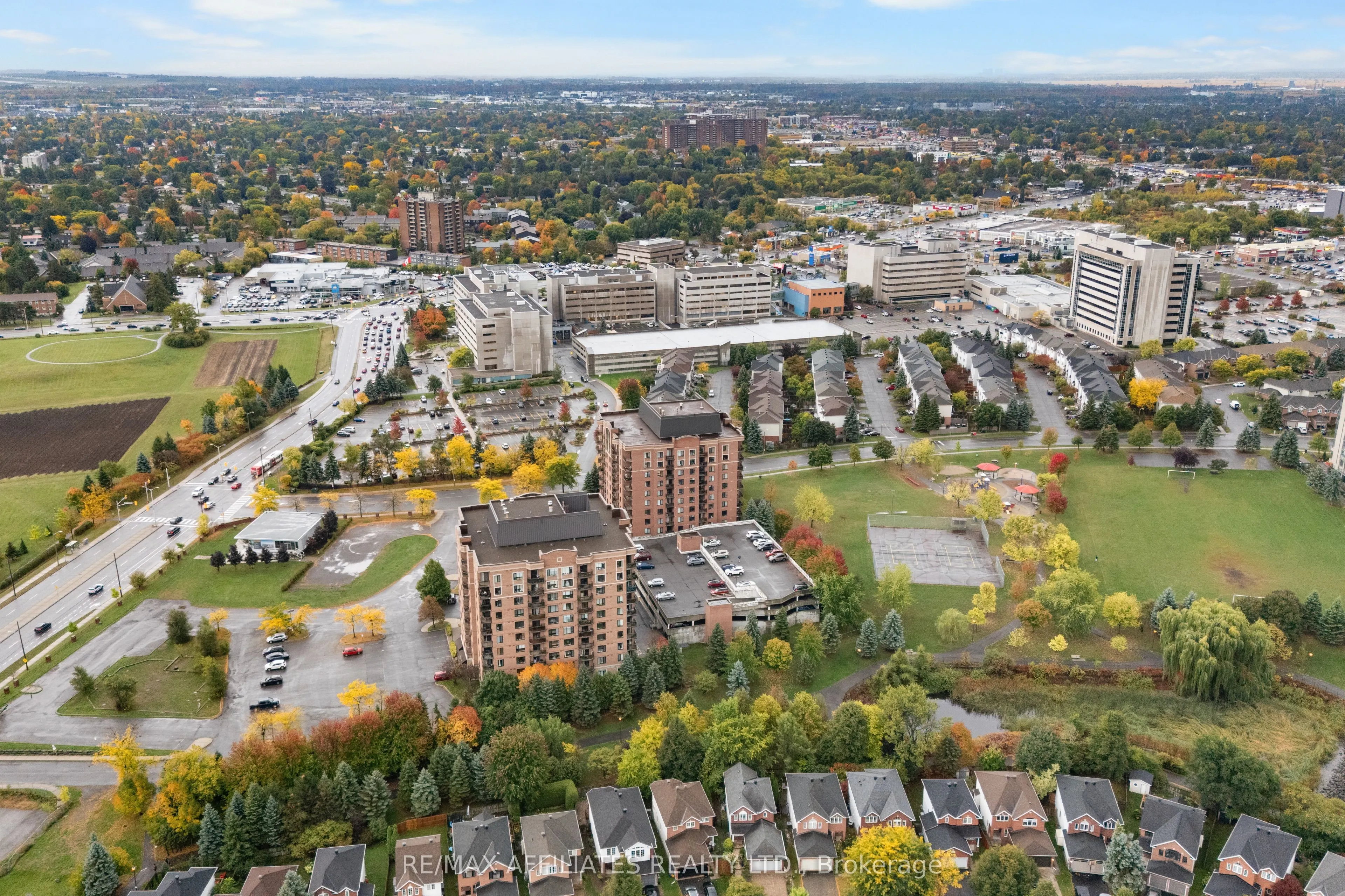314 Central Park Drive, #1004