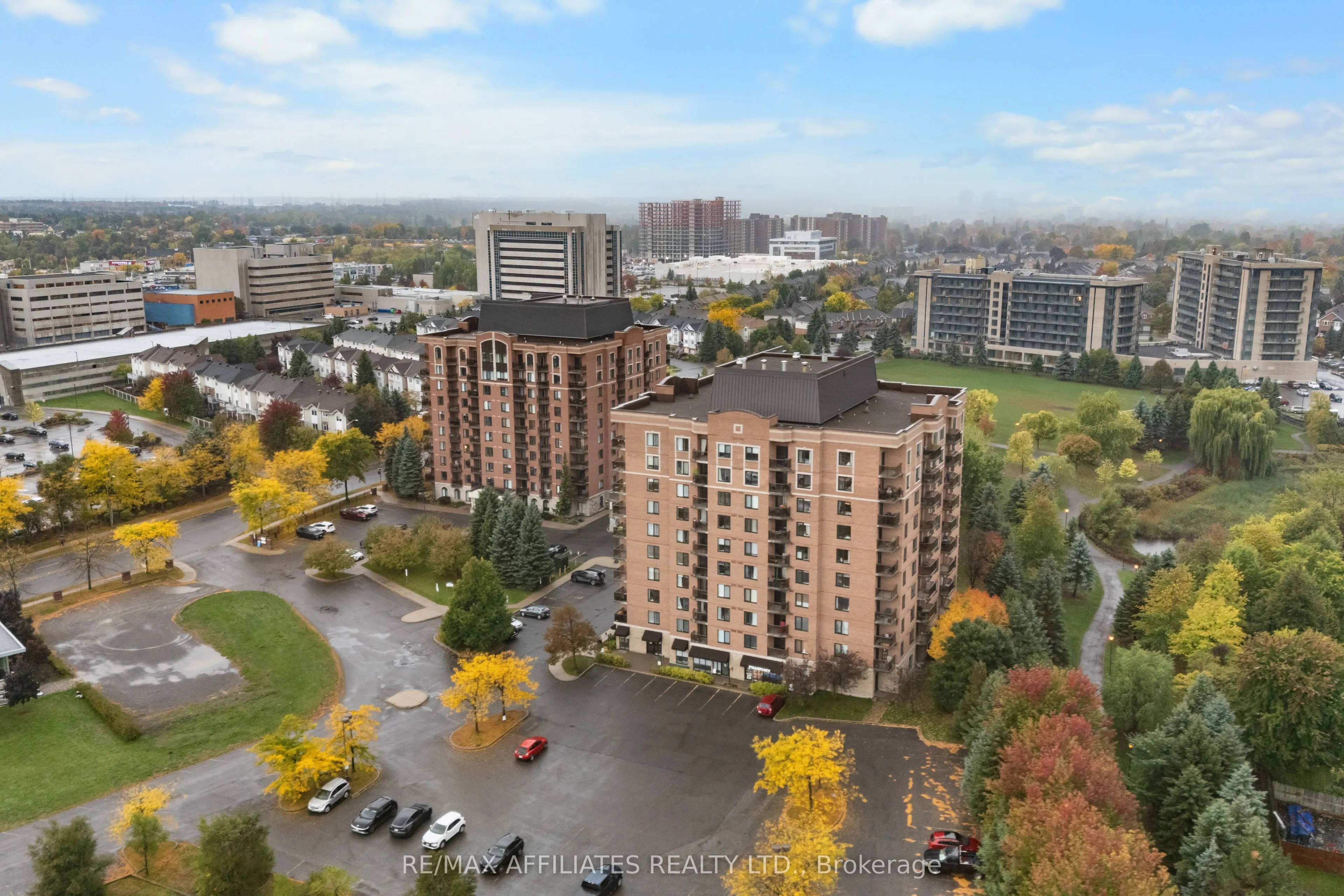 314 Central Park Drive, #1004