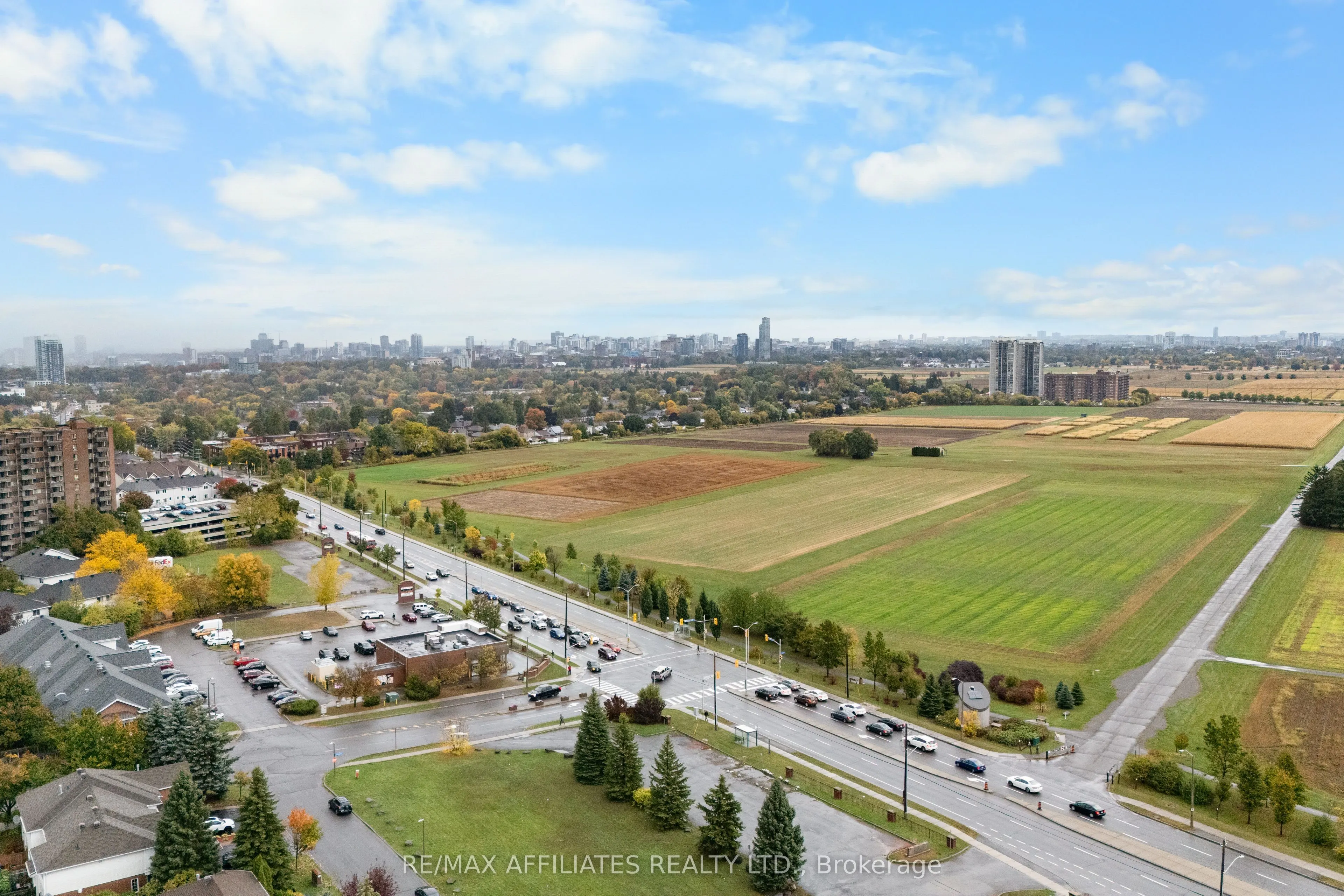 314 Central Park Drive, #1004