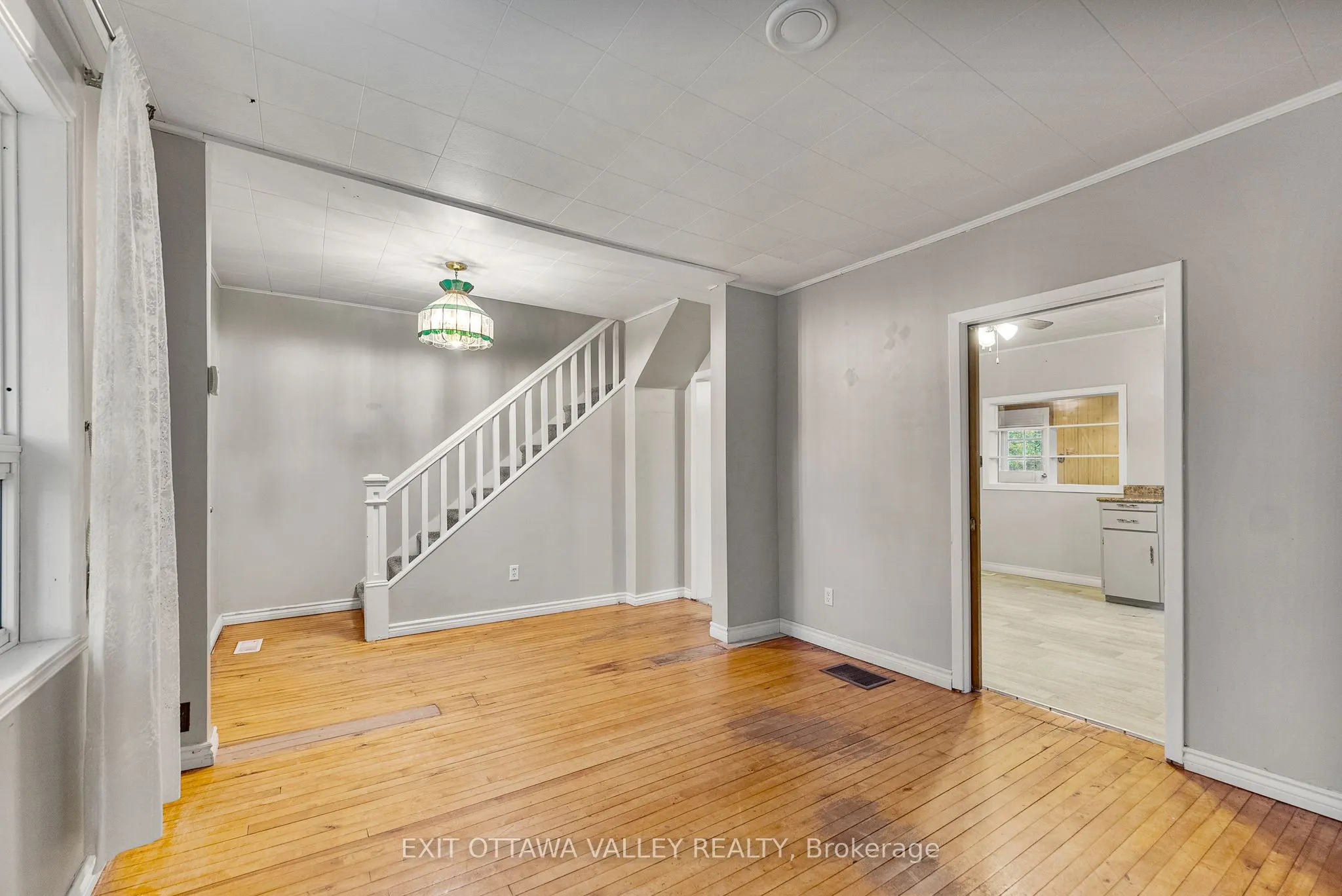 48 Needham Street