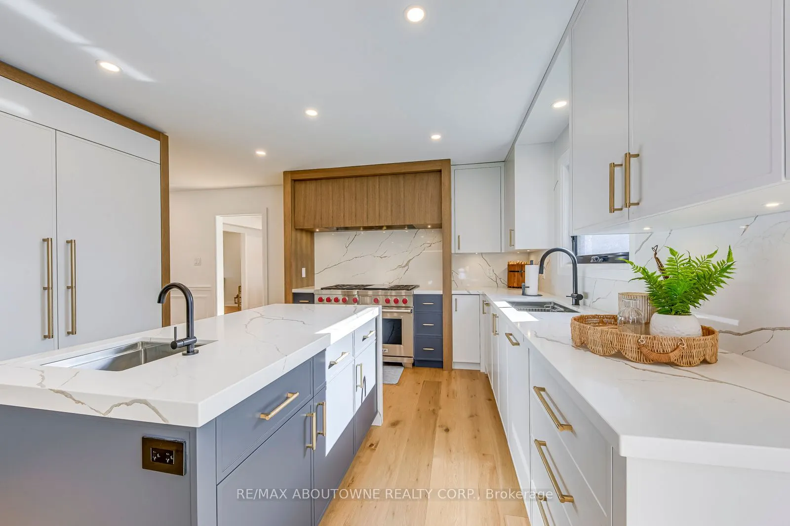 54 Deerview Avenue