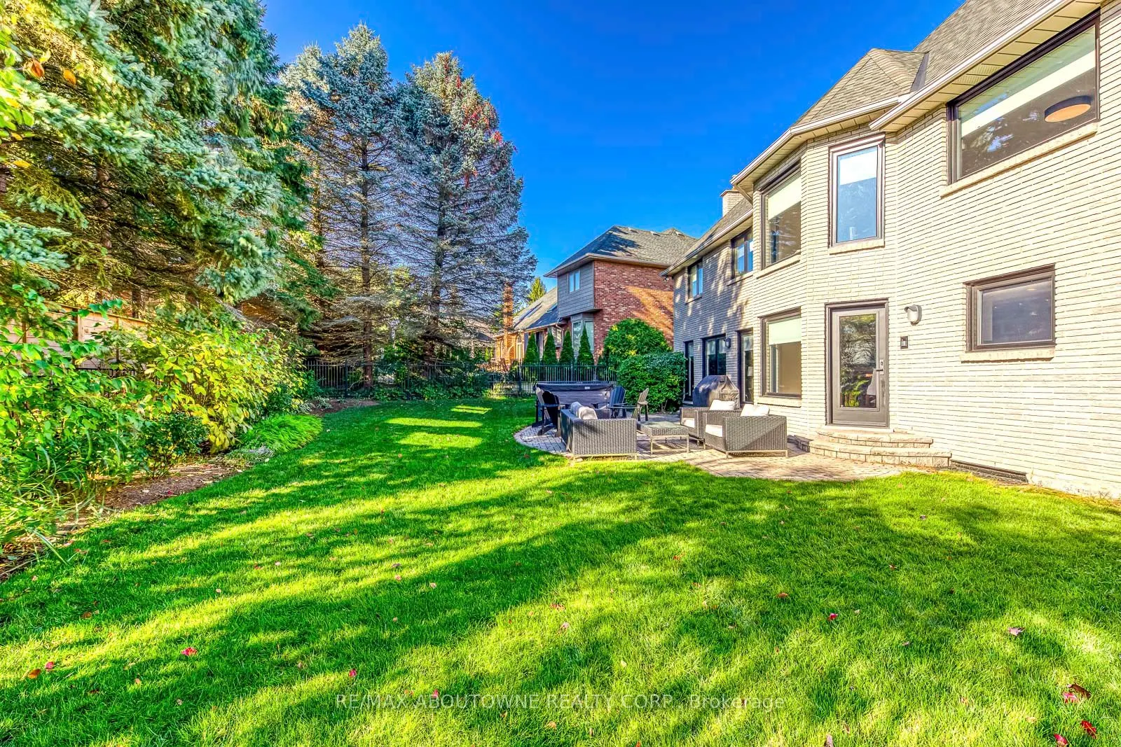 54 Deerview Avenue
