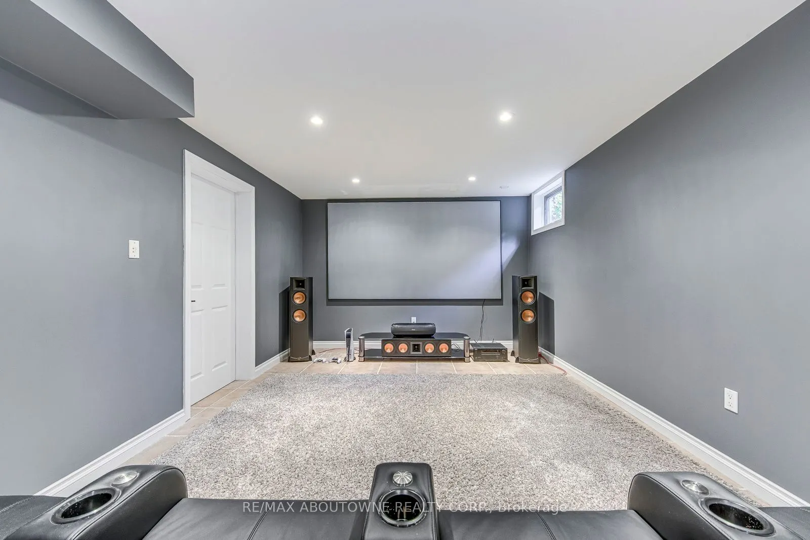 54 Deerview Avenue