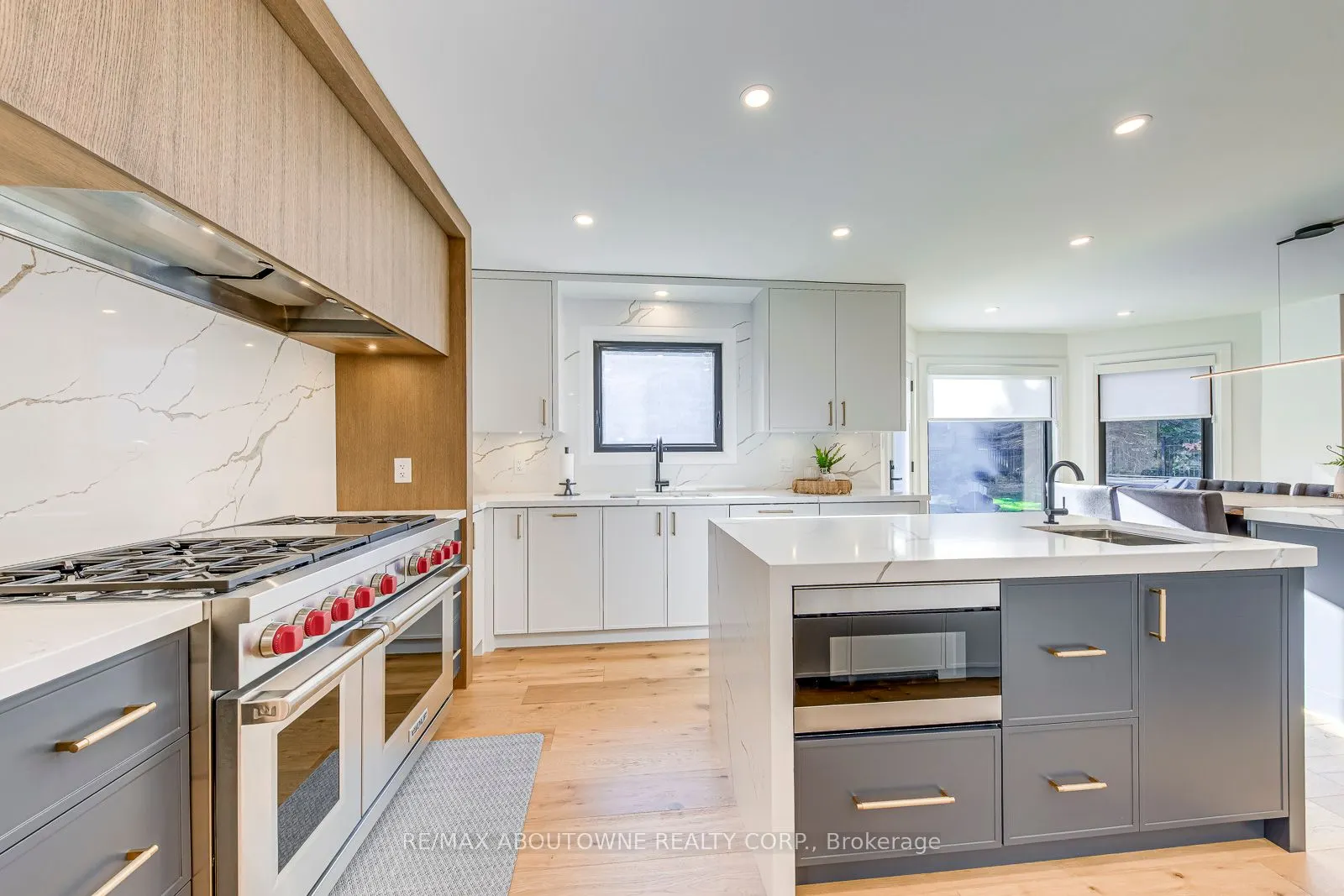 54 Deerview Avenue
