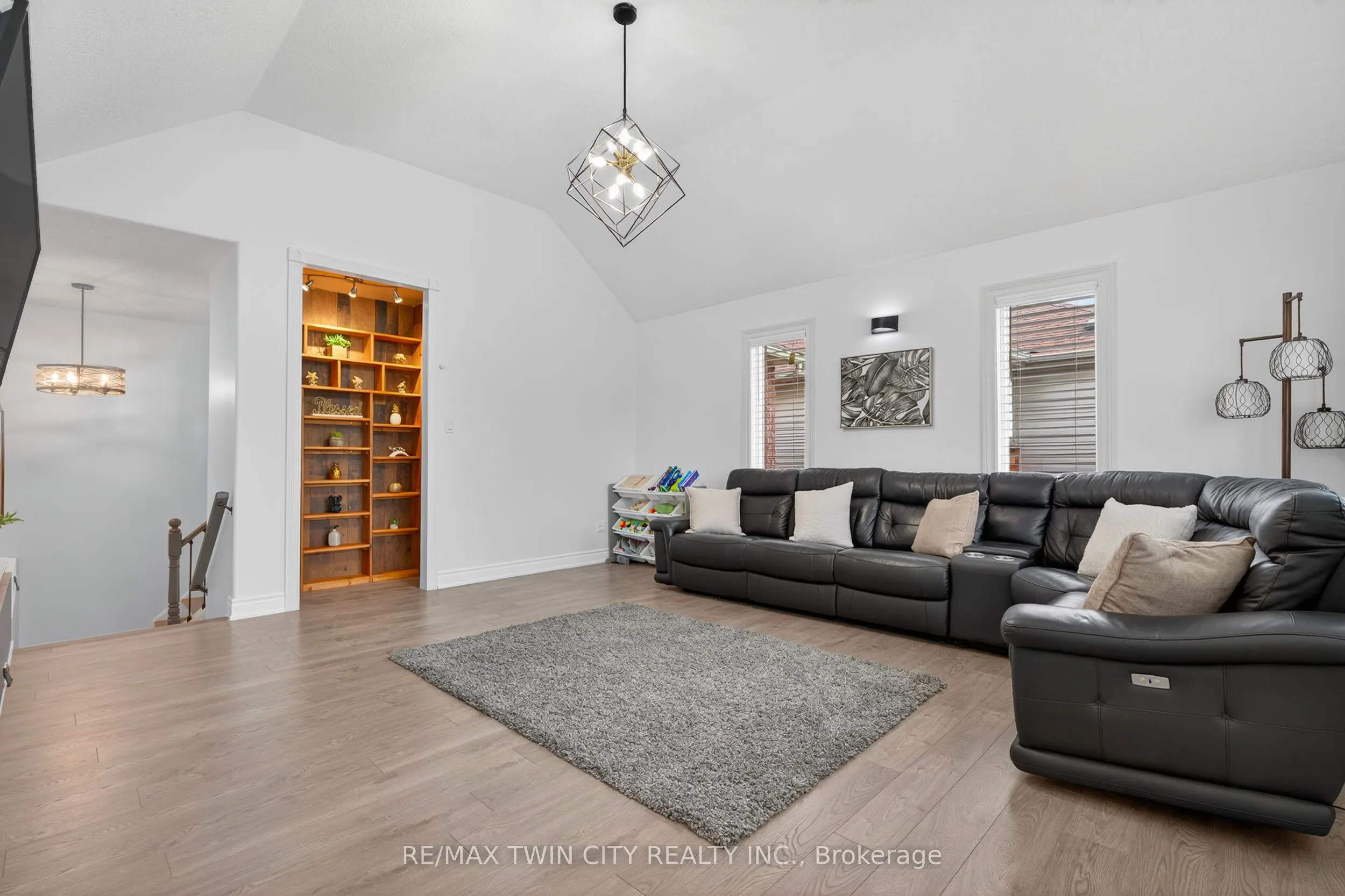 19 Marl Meadow Drive