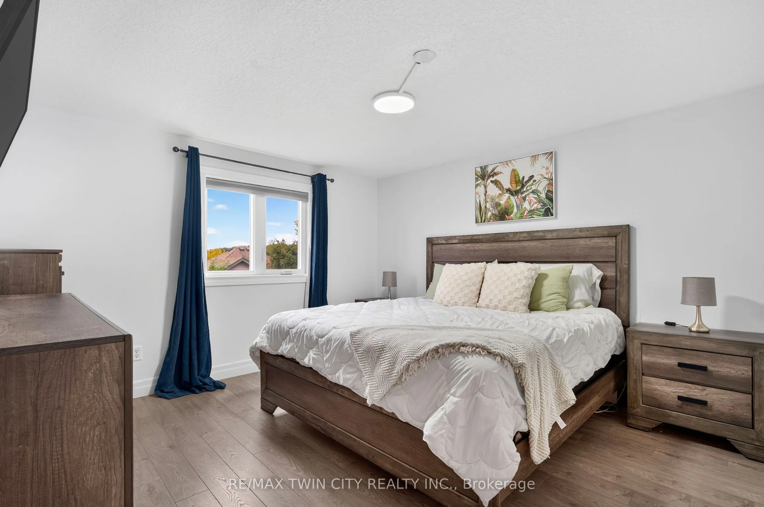 19 Marl Meadow Drive