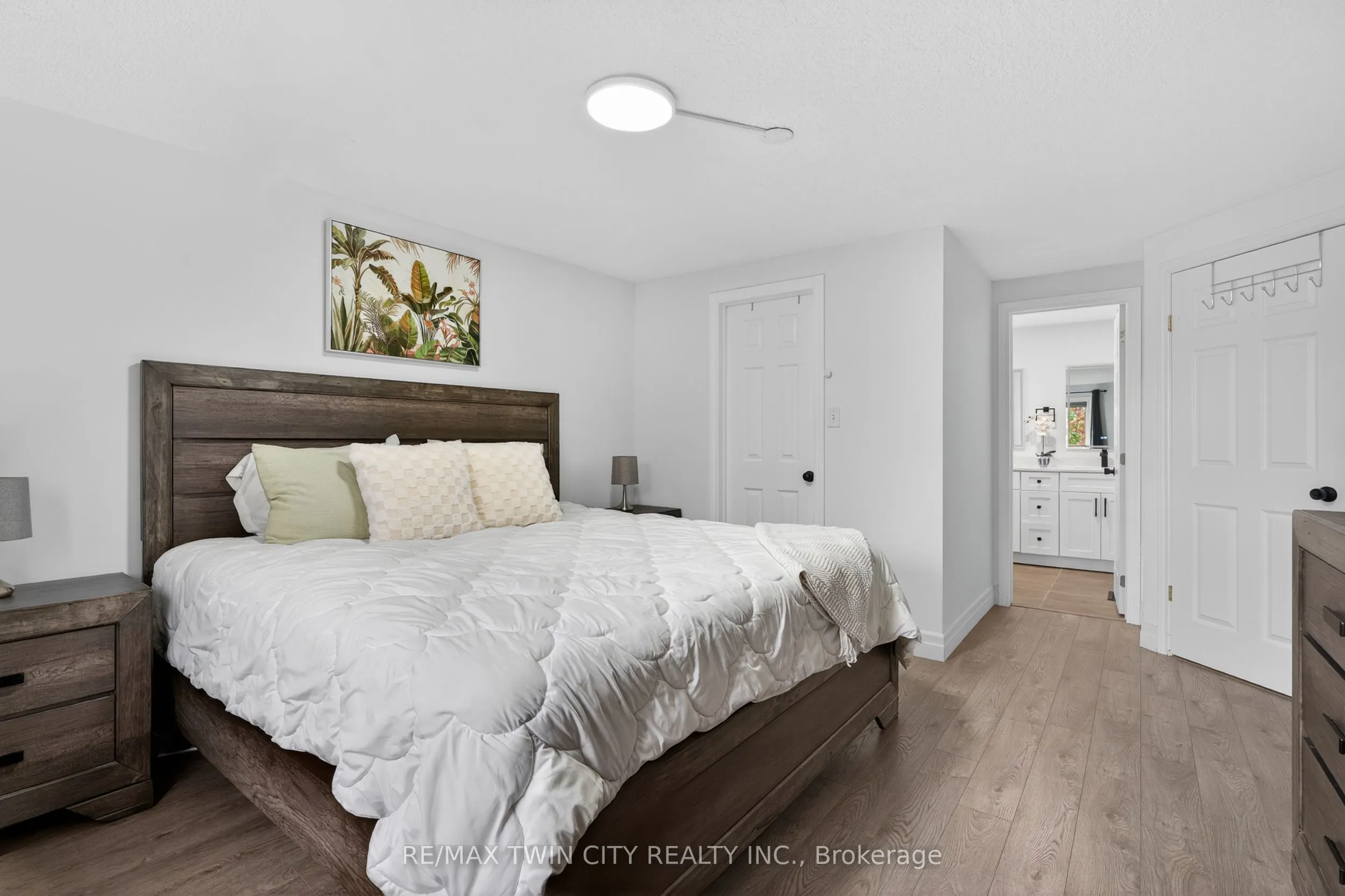 19 Marl Meadow Drive