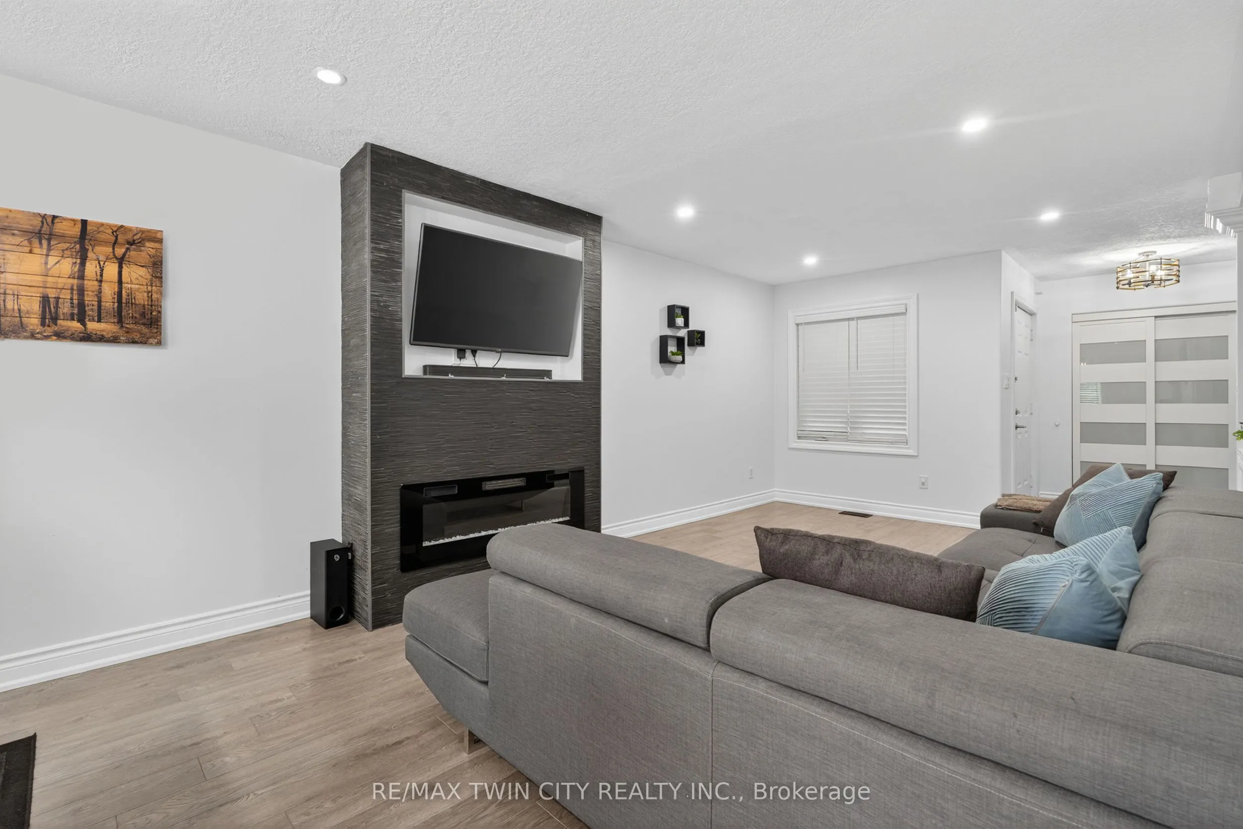 19 Marl Meadow Drive
