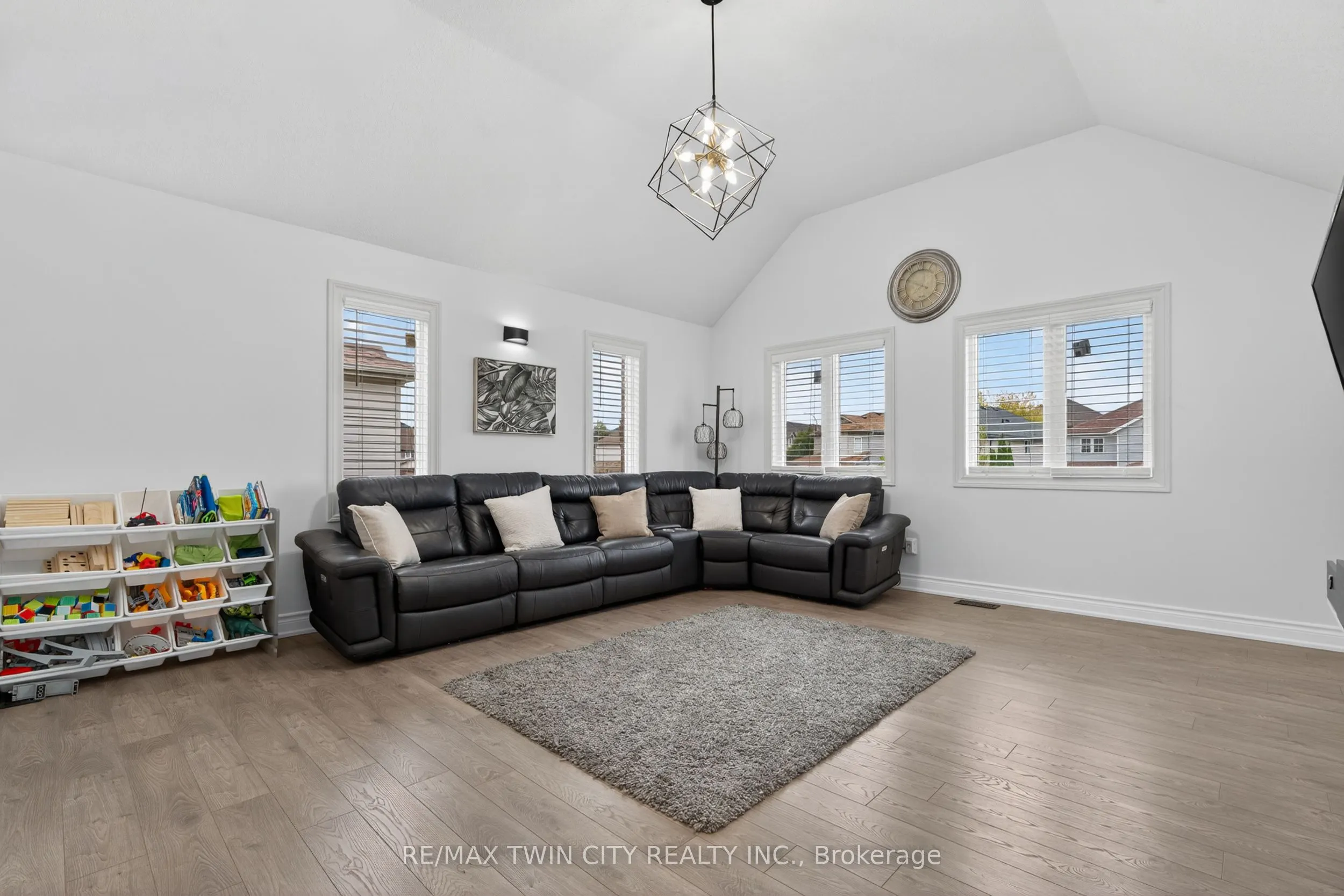 19 Marl Meadow Drive