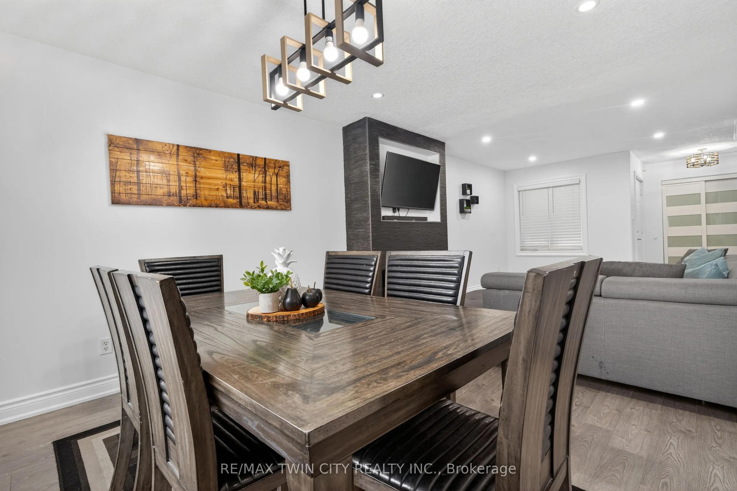 19 Marl Meadow Drive