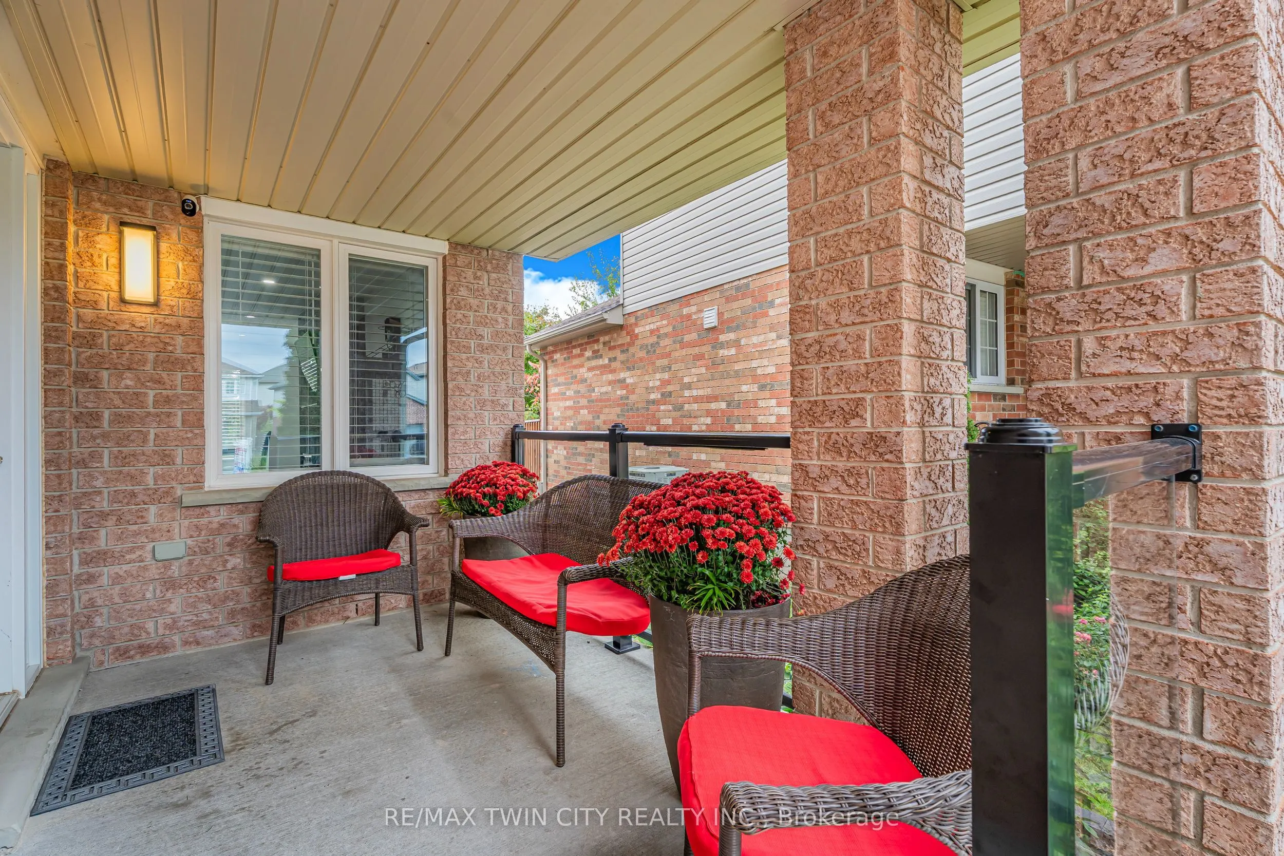 19 Marl Meadow Drive