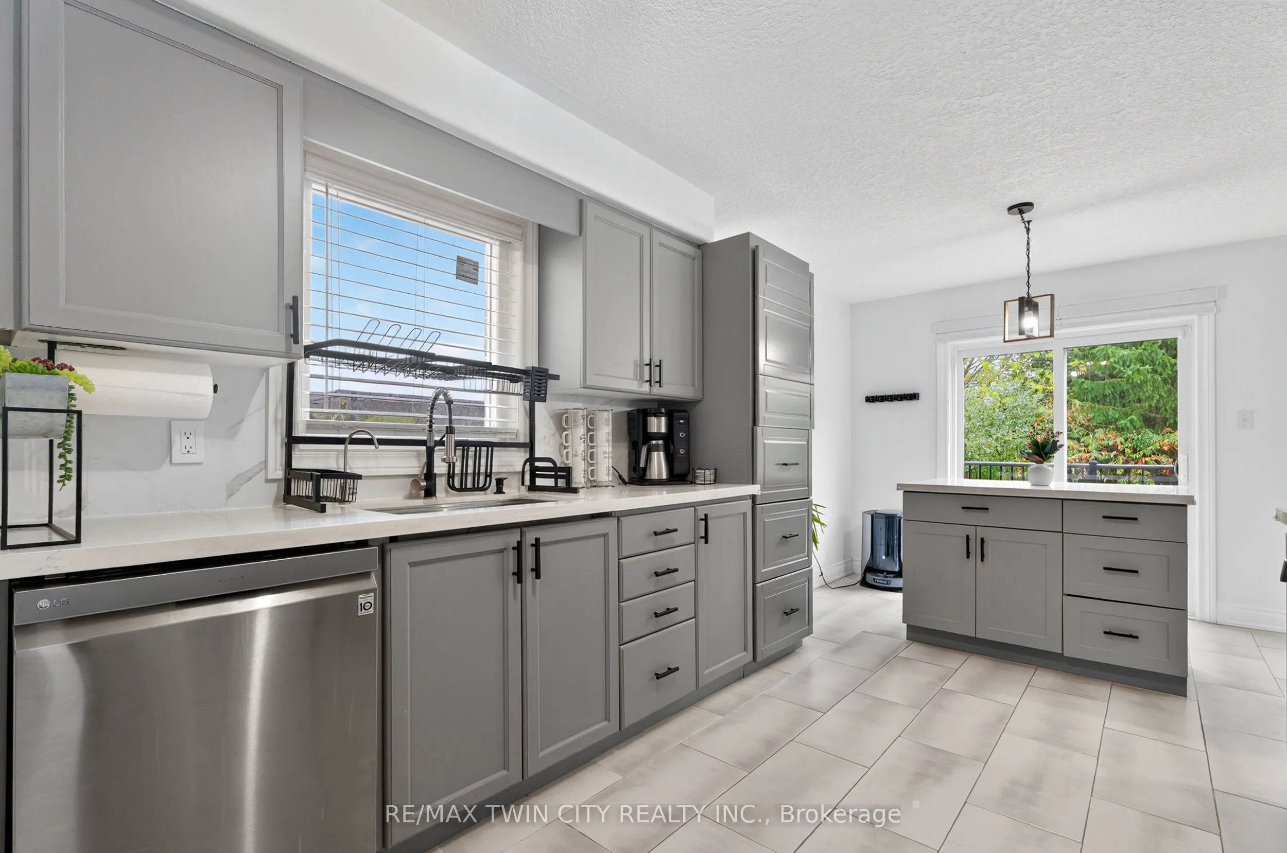 19 Marl Meadow Drive
