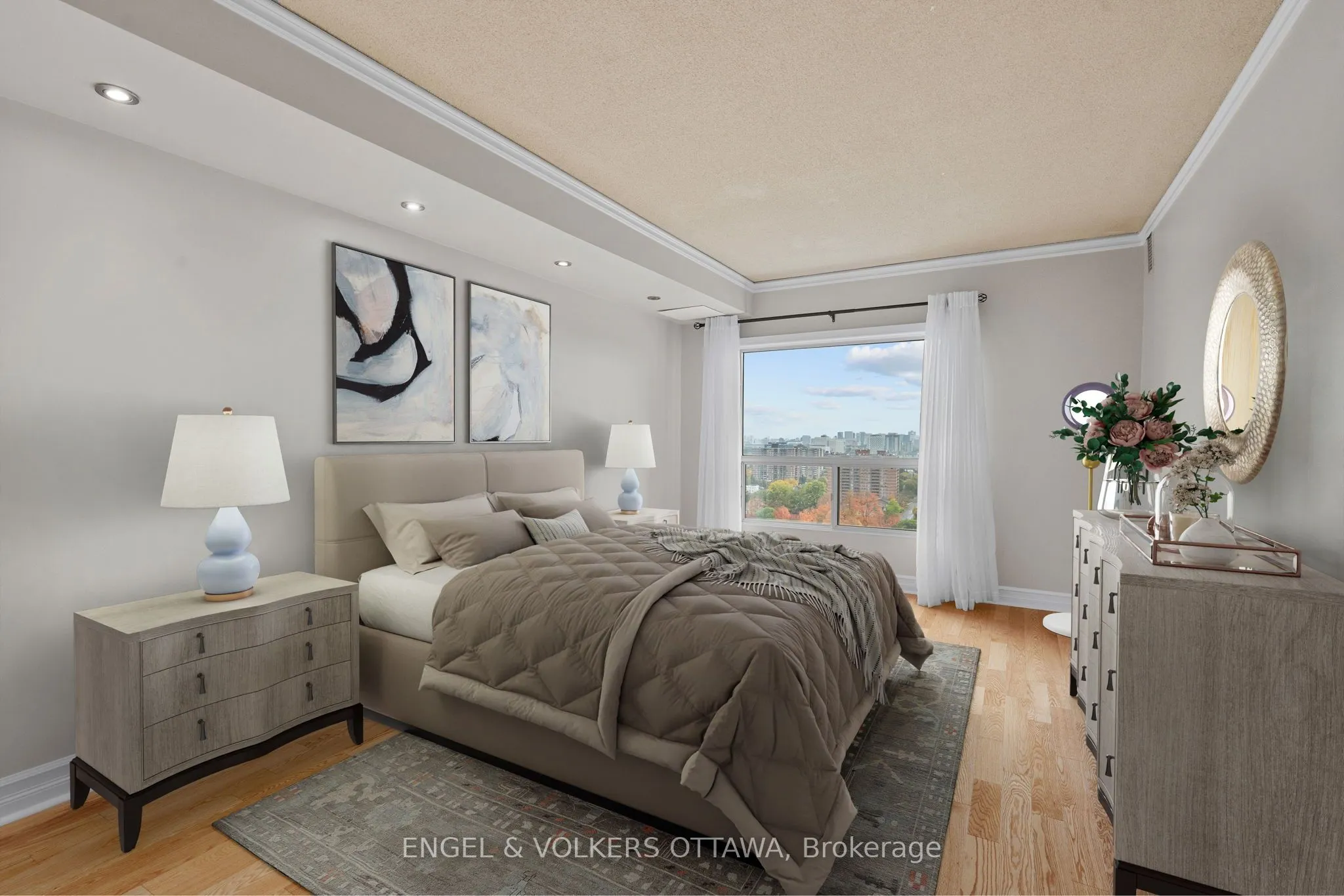 545 St Laurent Boulevard