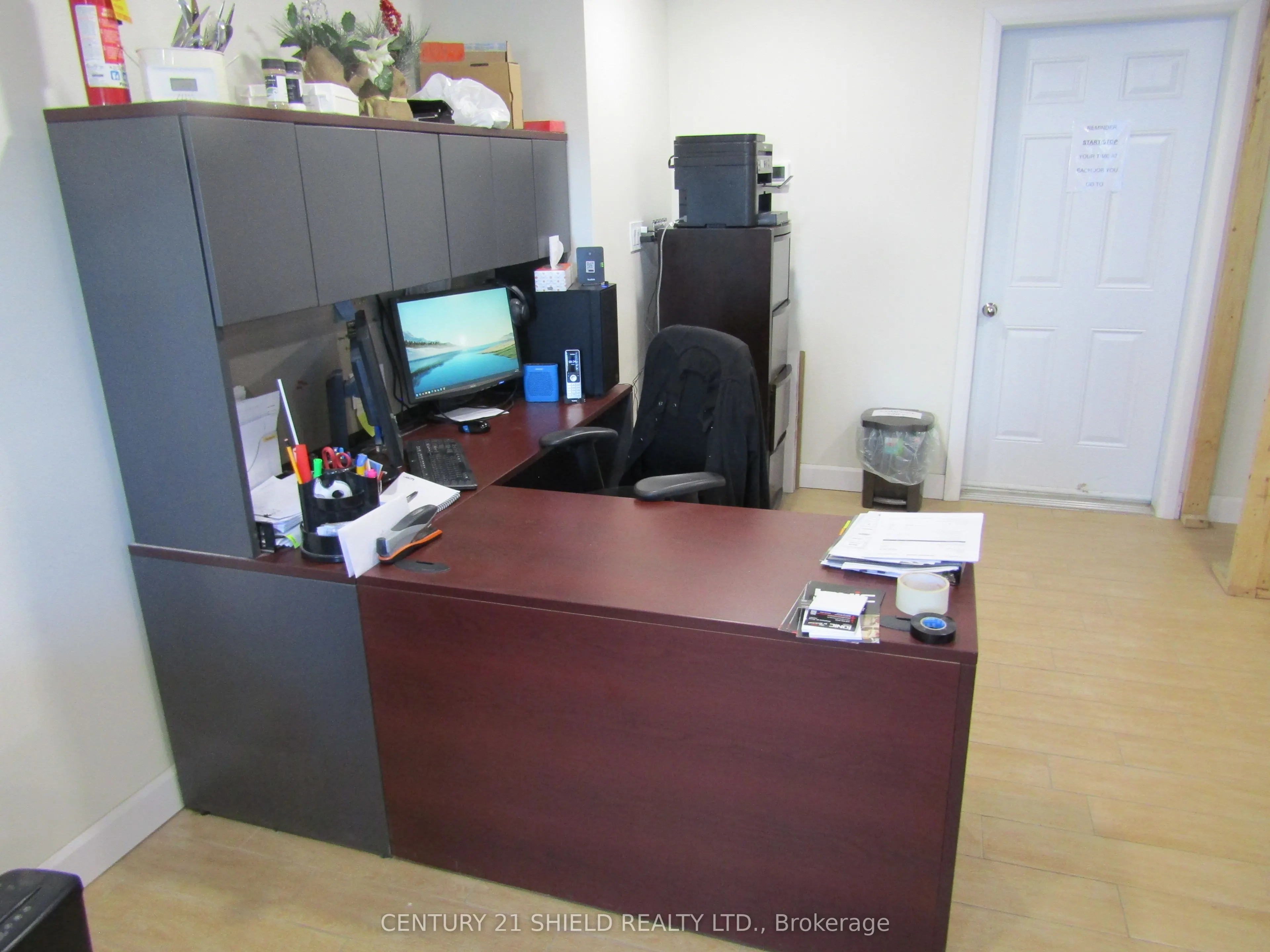 238 Ninth Street W