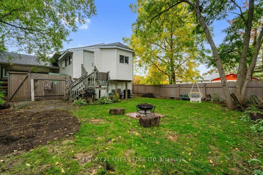 445 Railway Avenue