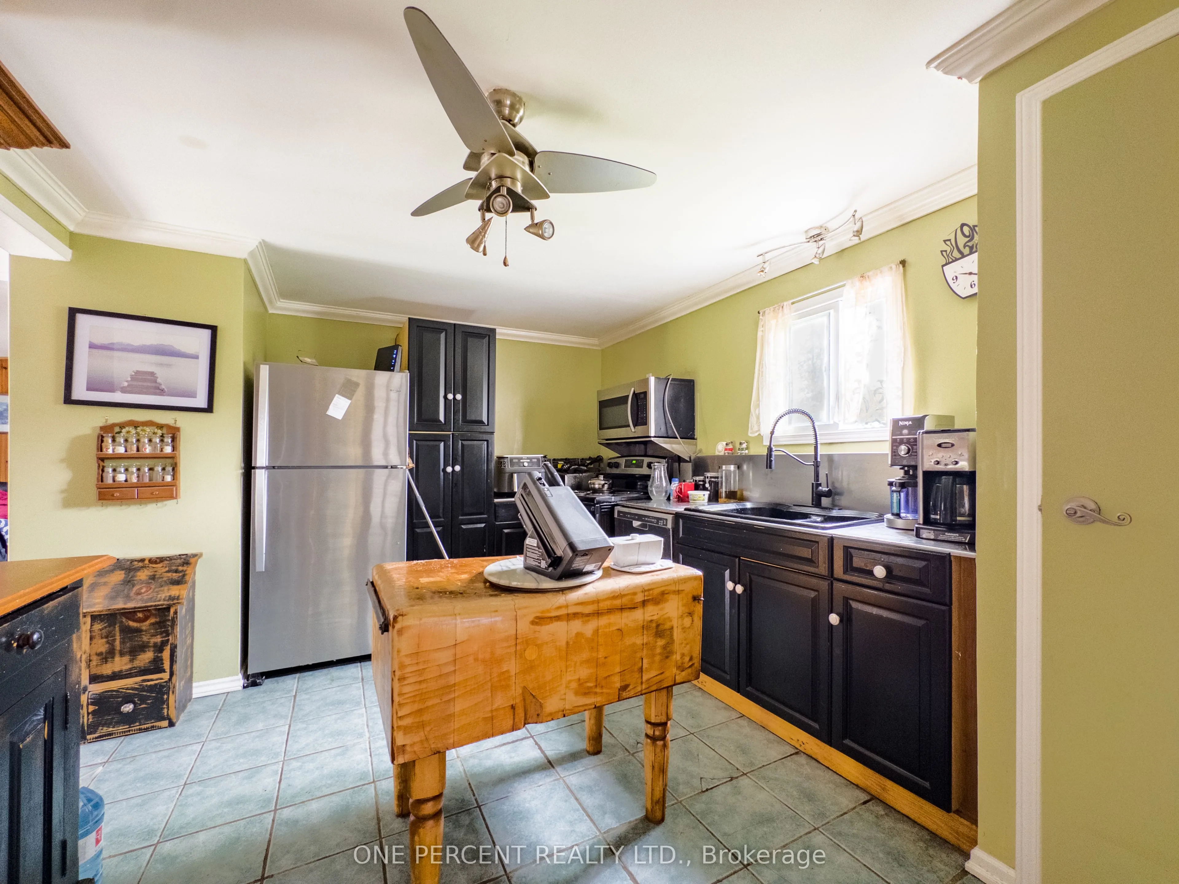 19656 Loyalist Parkway
