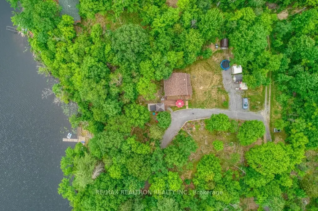 1073 Freeman Lane