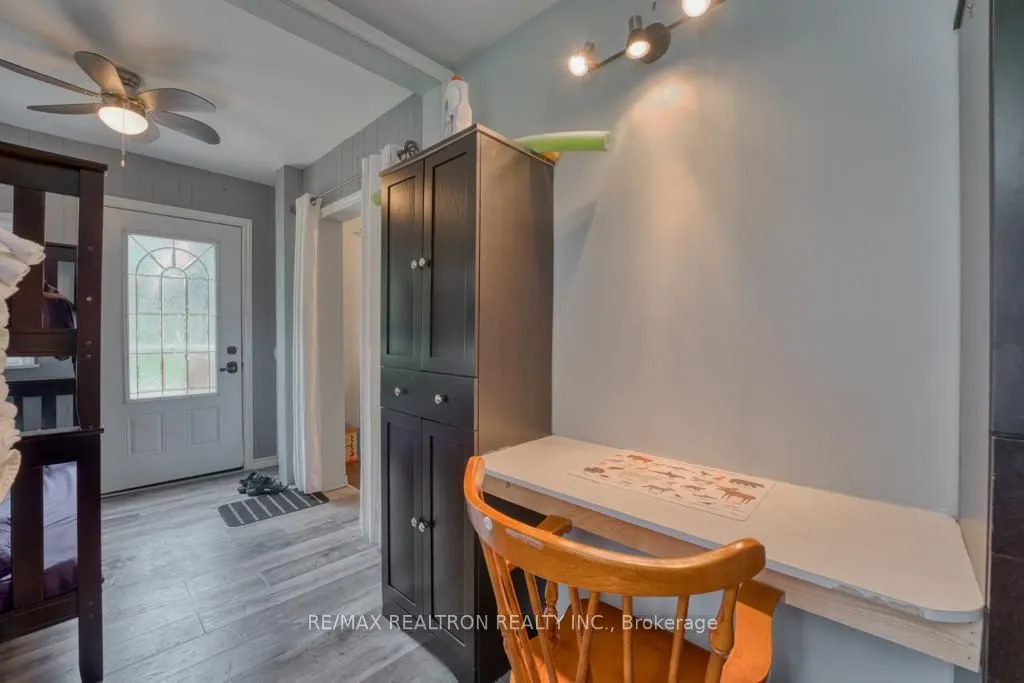 1073 Freeman Lane
