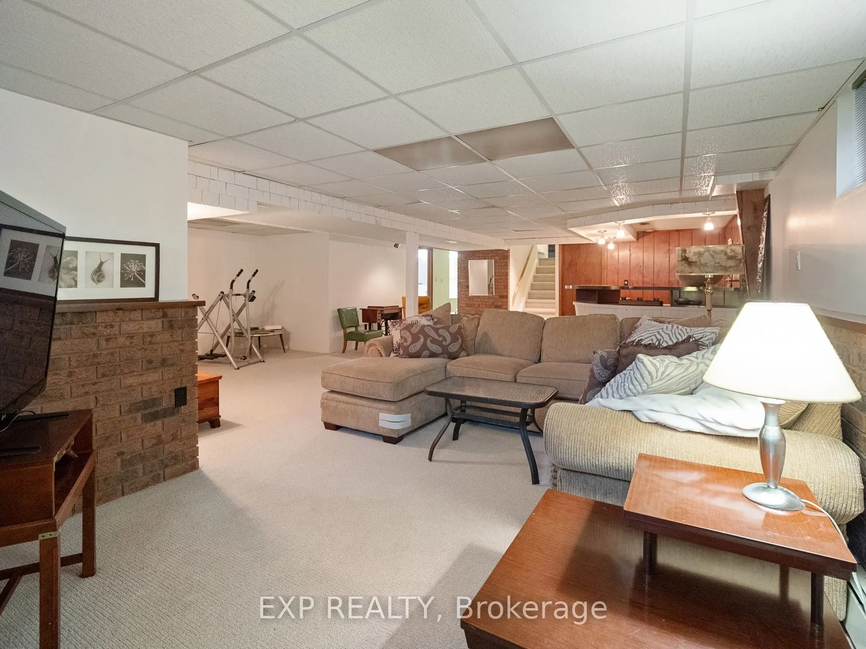 6570 Sherwood Road