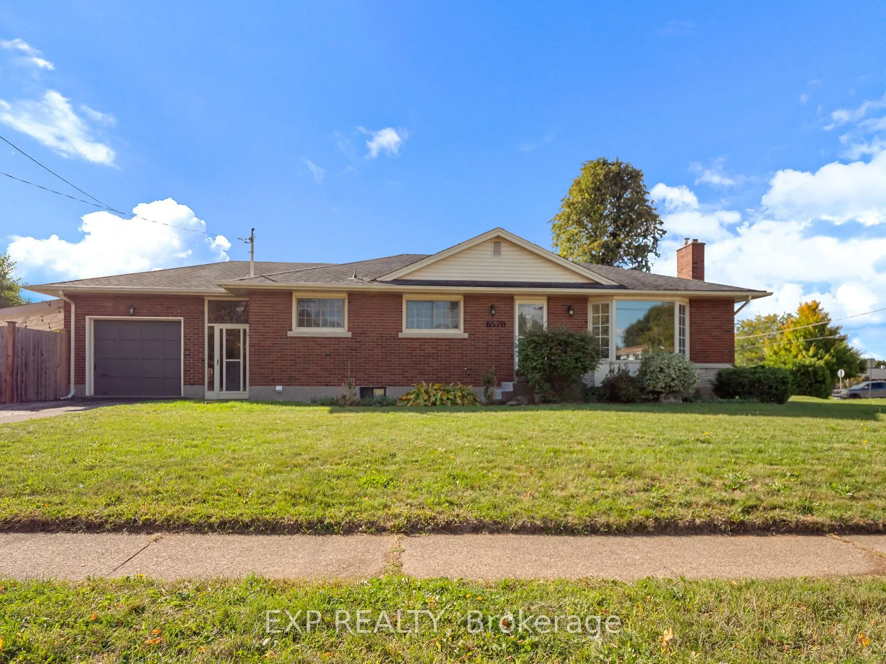 6570 Sherwood Road
