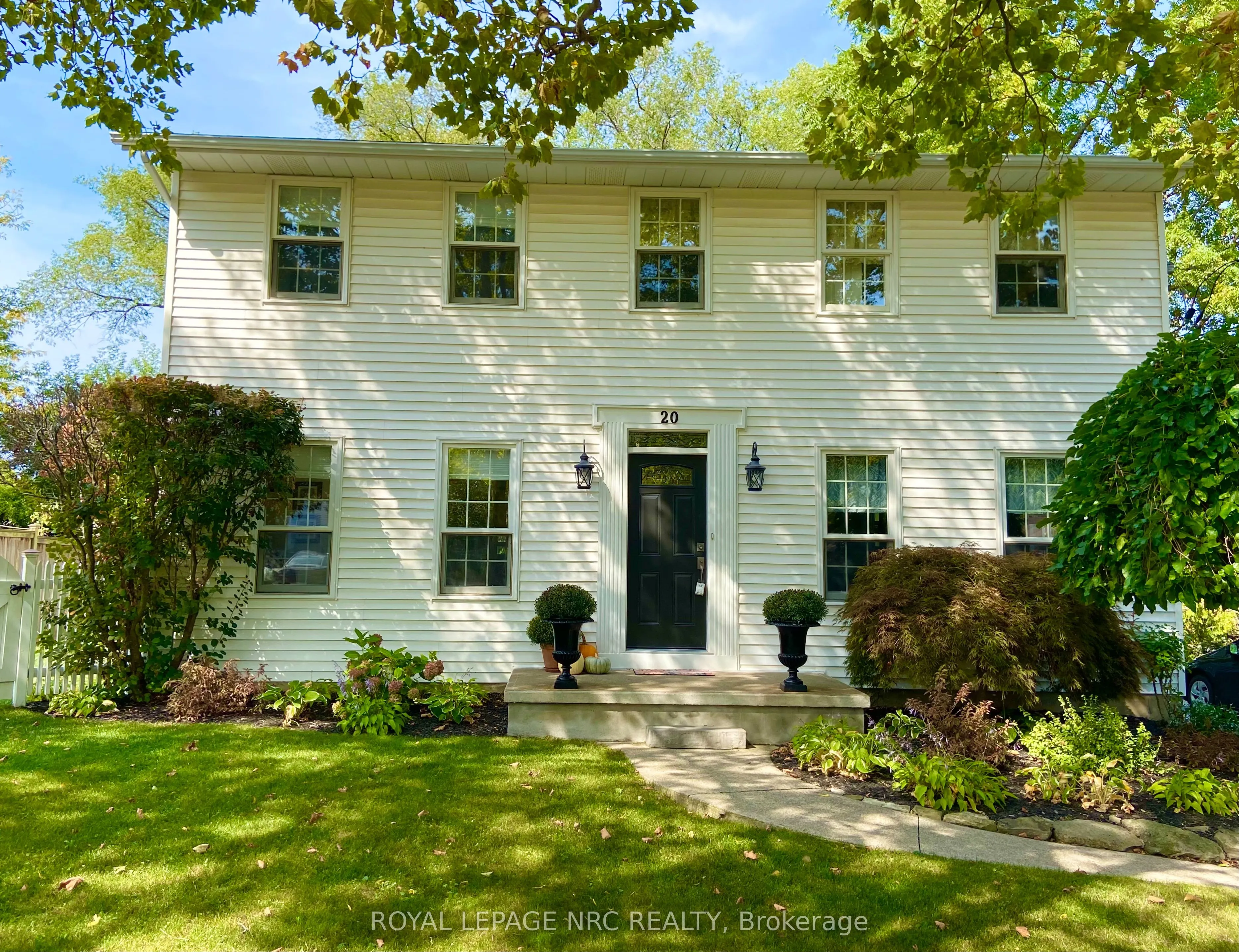 20 Dumfries Street