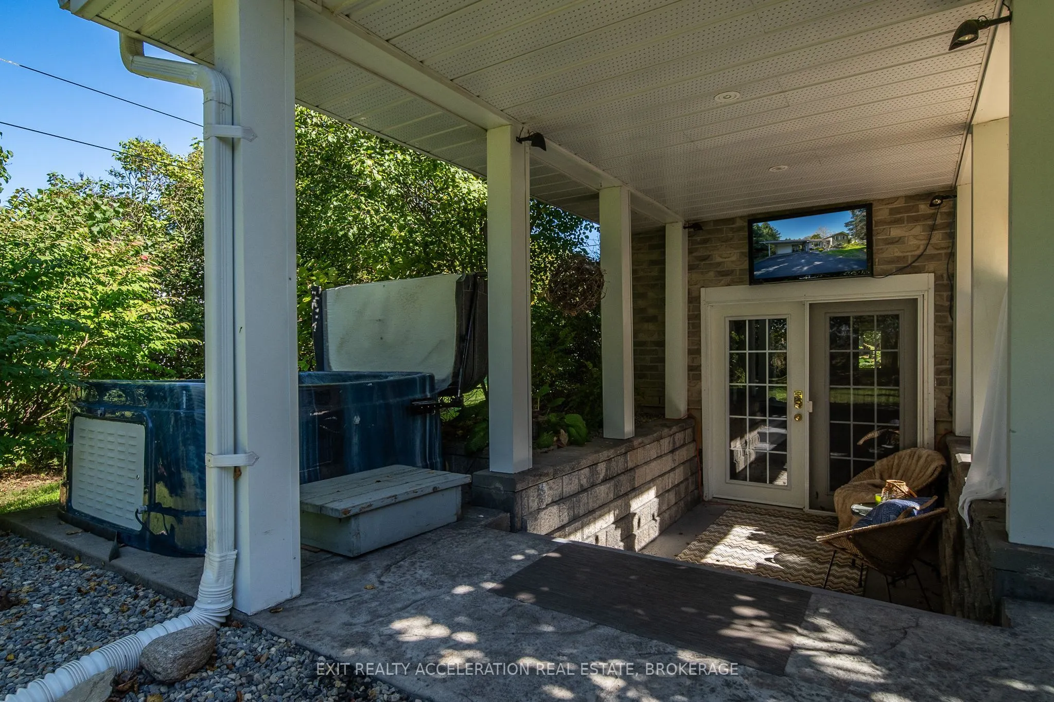 35 Riverview Drive