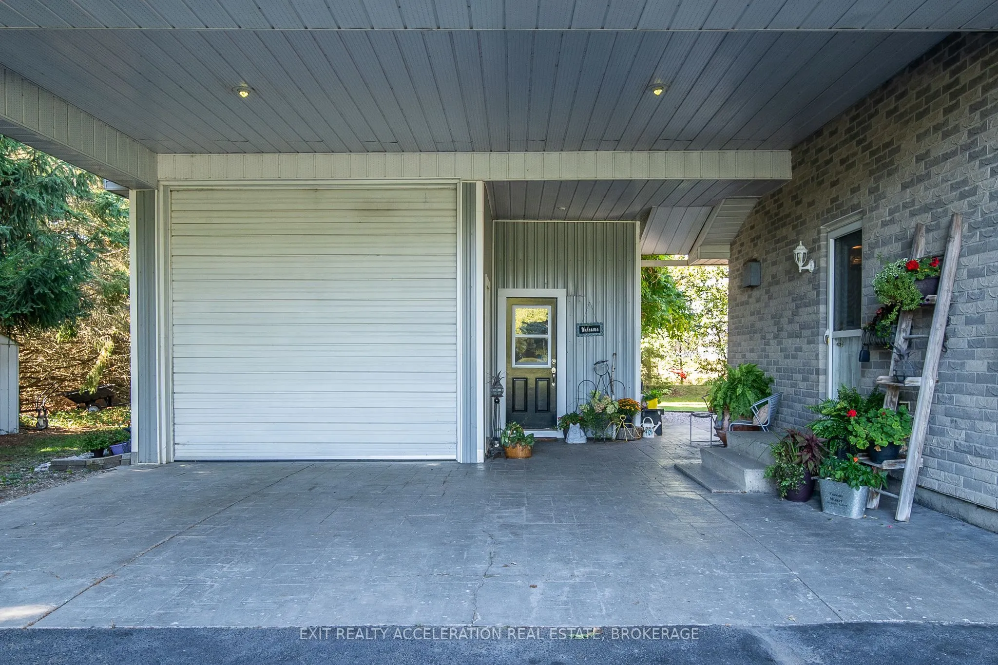 35 Riverview Drive