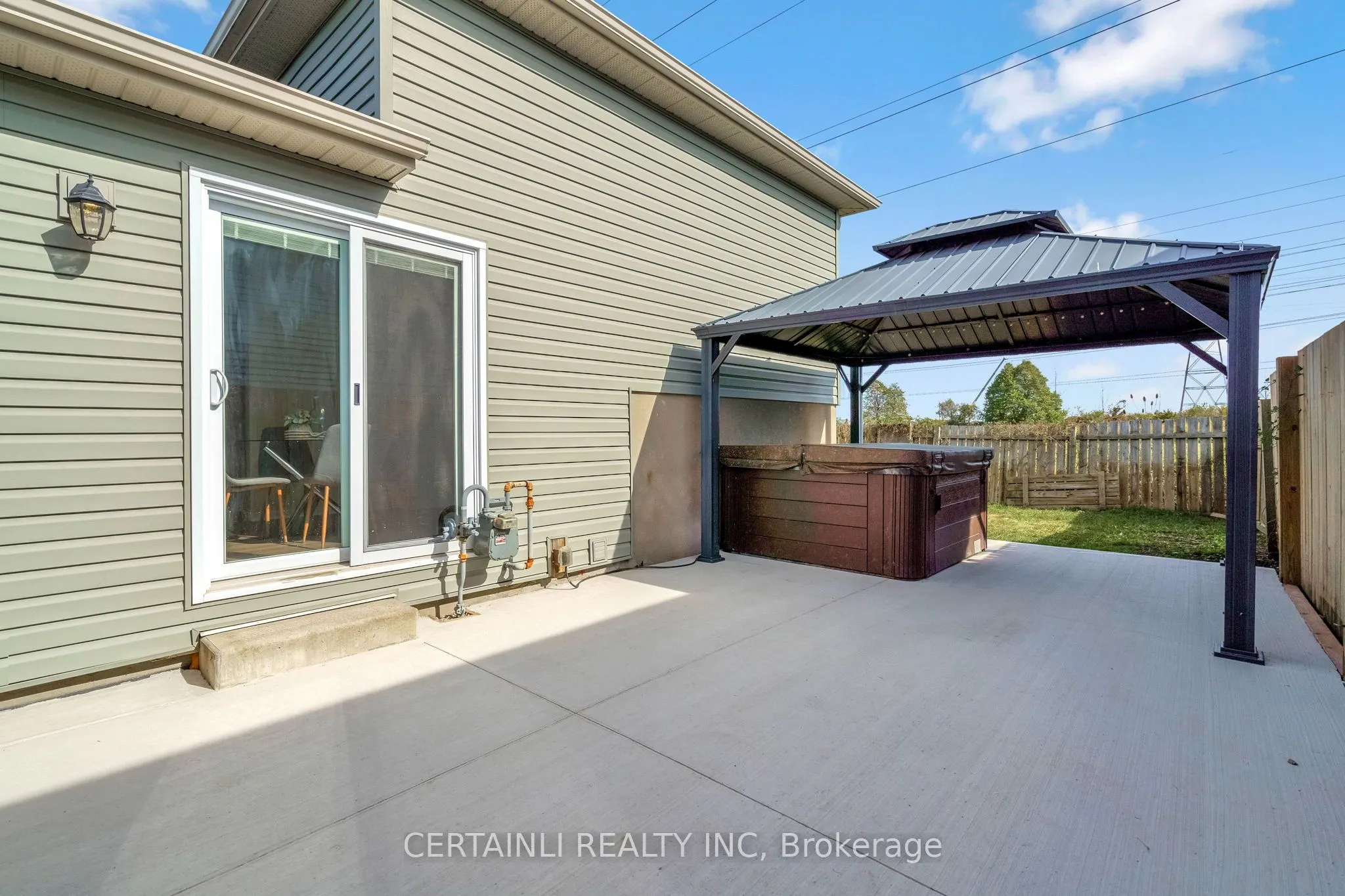 108 Sundridge Crescent